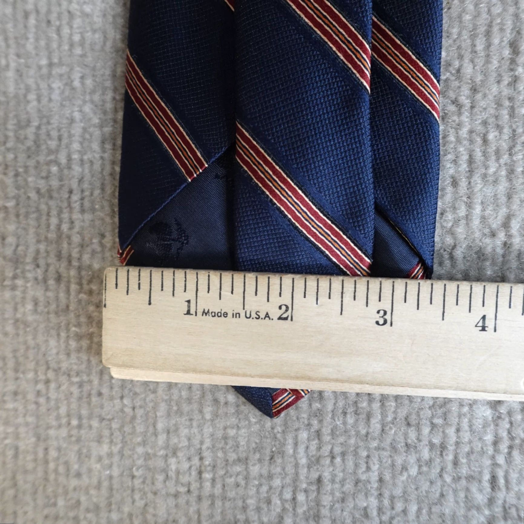 Brooks Brothers VINTAGE Brooks Brothers Tie Blue Red Striped Repp Regimental Makers USA Silk Classic Width Mens Size ONE SIZE - 3 Thumbnail