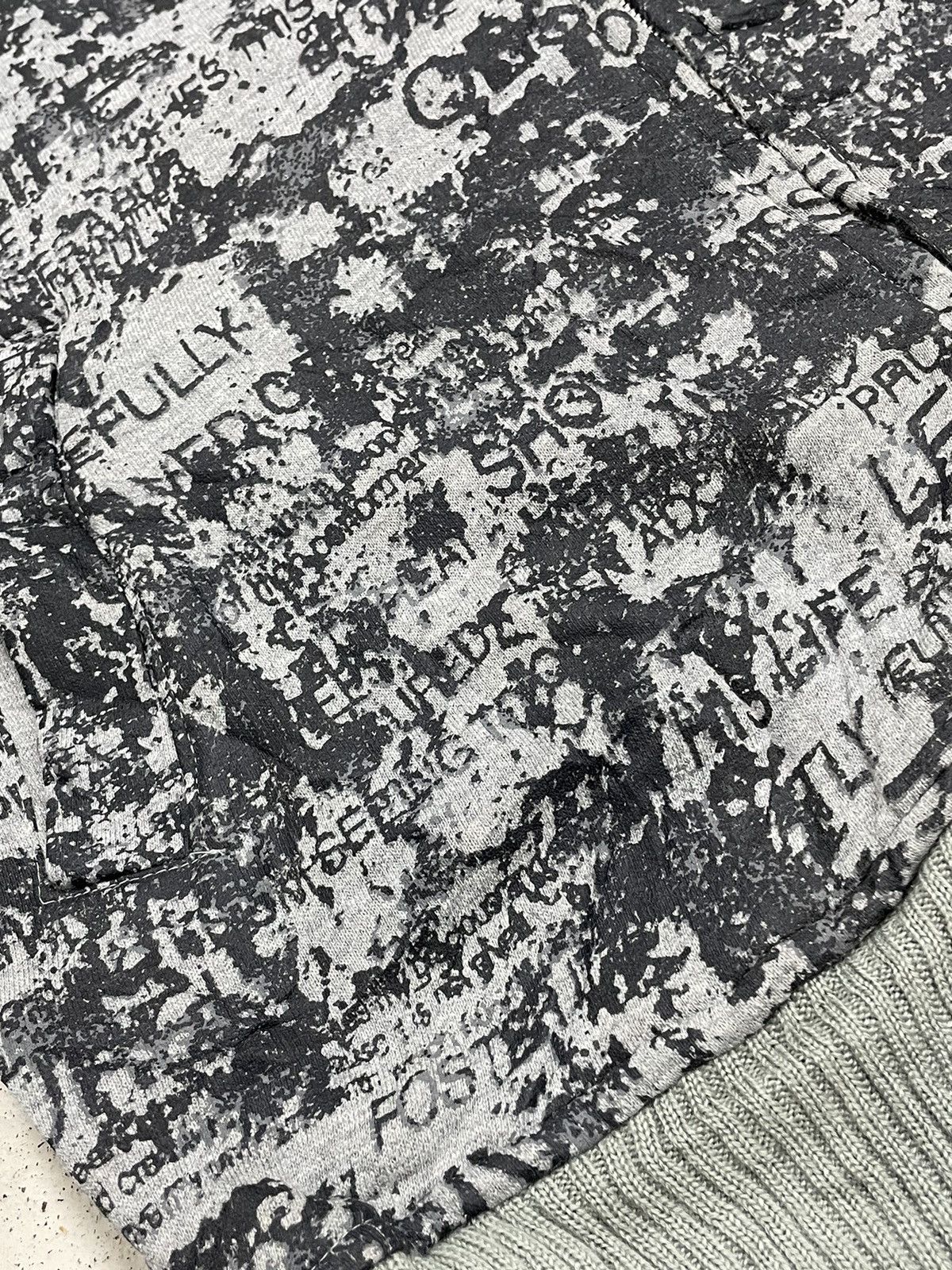 Bullet Noise Bullet Noise Sweater Full Wording Seditionaries Japan Punk Size US L / EU 52-54 / 3 - 7 Thumbnail