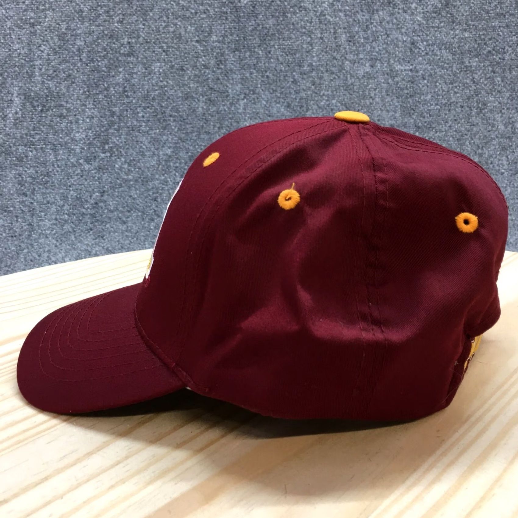 Logo 7 Minnesota Gophers Headwear Baseball Cap Mens Red OS Embroidered Logo Size ONE SIZE - 4 Thumbnail