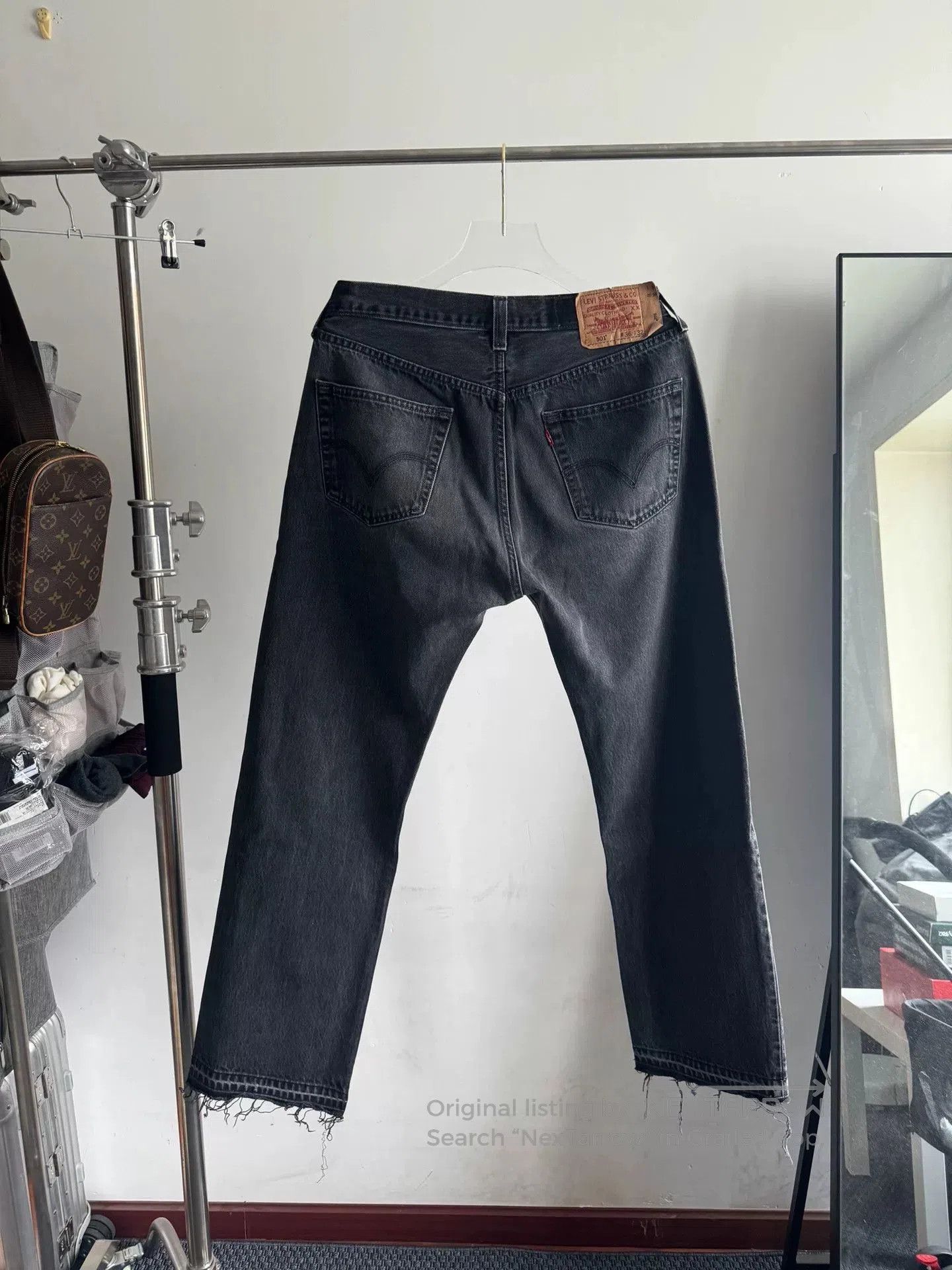 VINNY's Vintage Levi's 501 Water-Washed Black Denim. Size US 36 / EU 52 - 2 Thumbnail