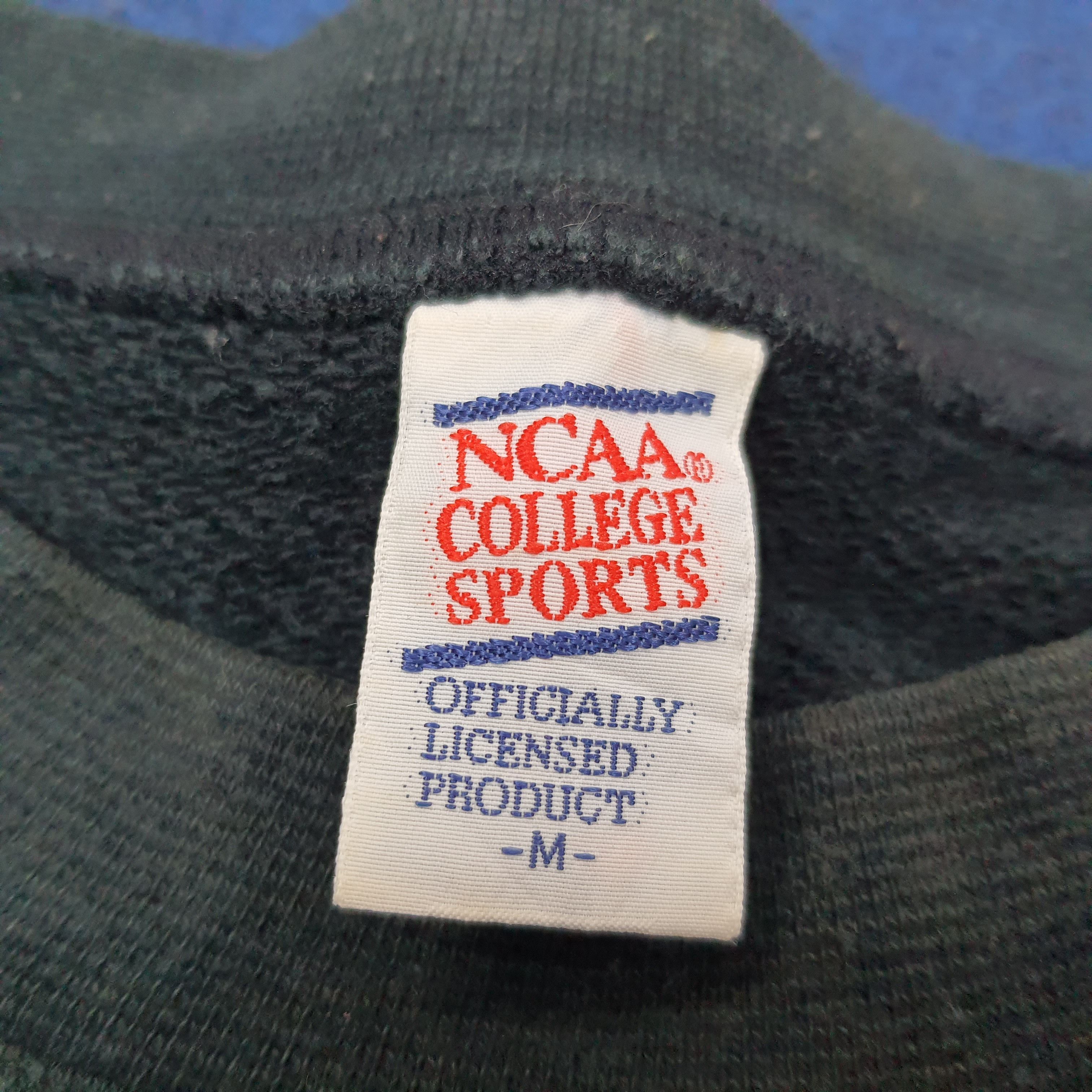 NCAA Vintage NCAA Michigan Wolverines Sweatshirt C261N21 Size US L / EU 52-54 / 3 - 4 Thumbnail