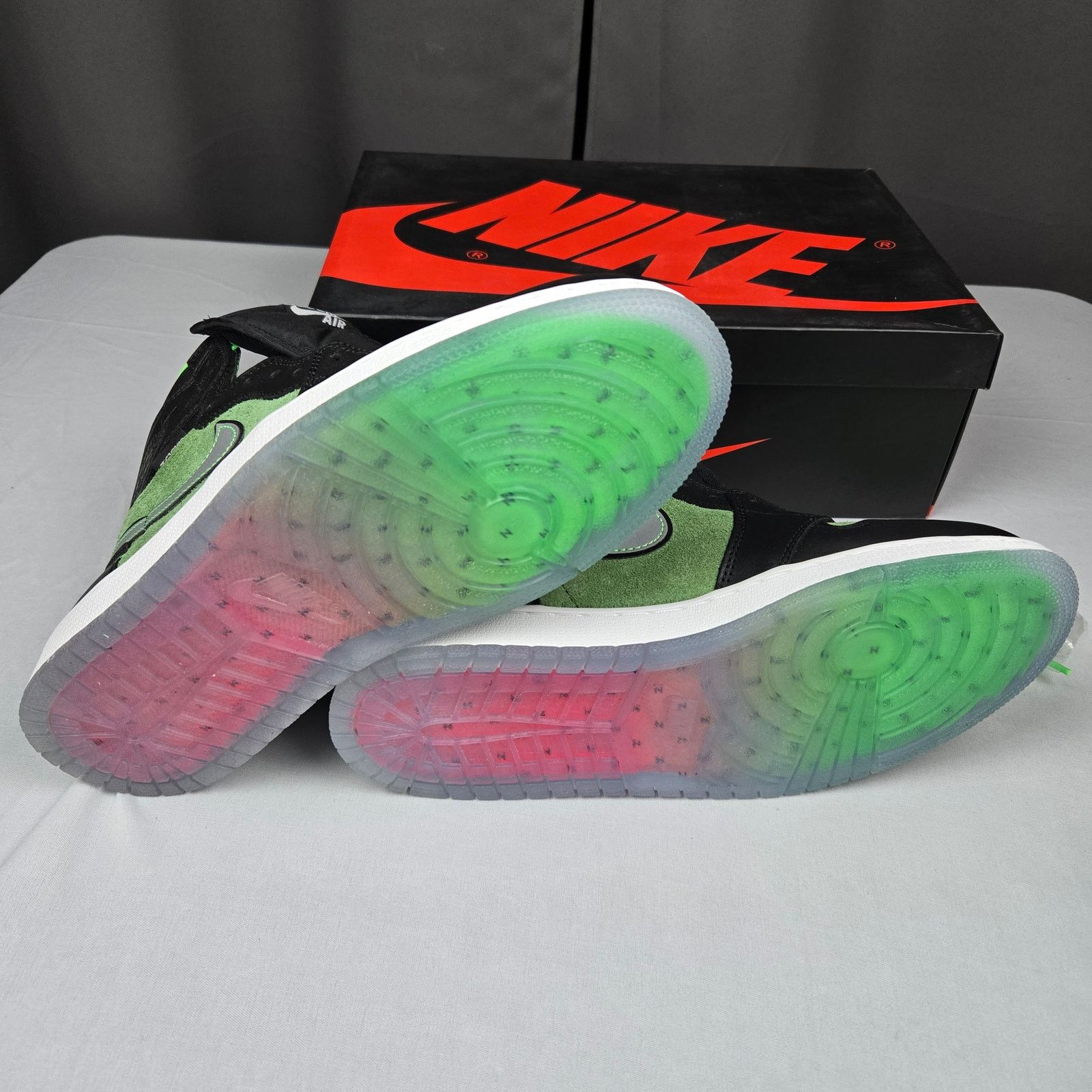 Jordan Brand Air Jordan 1 Retro High Zoom Zen Green Men's 10 Size US 10 / EU 43 - 2 Thumbnail
