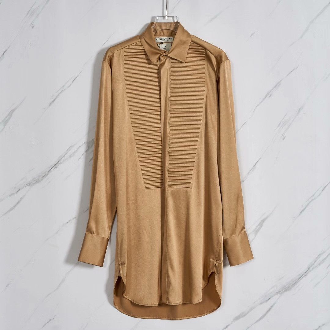 Bottega Veneta Bottega Veneta Women's Long Shirt Size M / US 6-8 / IT 42-44 - 1 Thumbnail