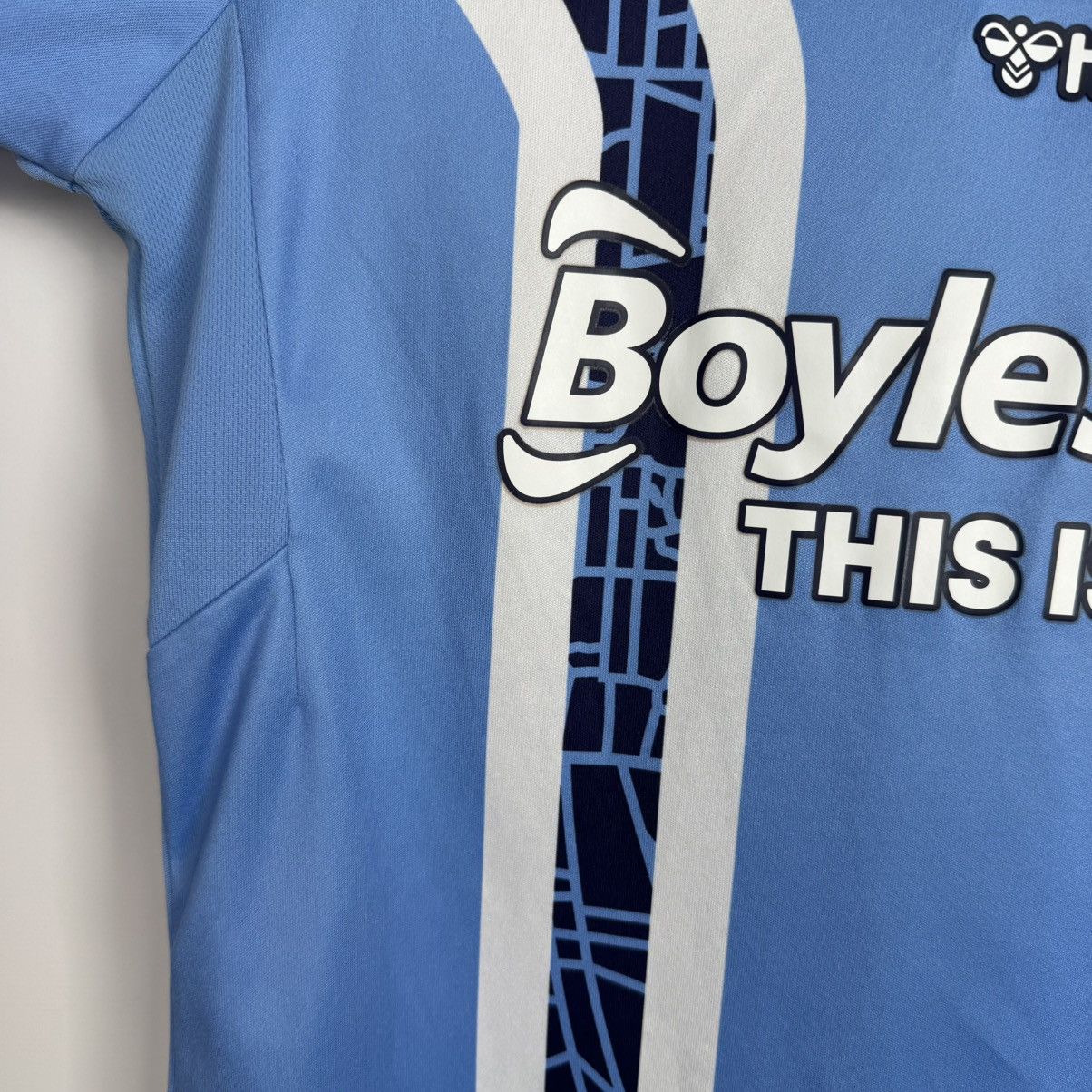Hummel COVENTRY CITY 2022 2023 HOME FOOTBALL SHIRT SOCCER JERSEY Size US S / EU 44-46 / 1 - 15 Thumbnail
