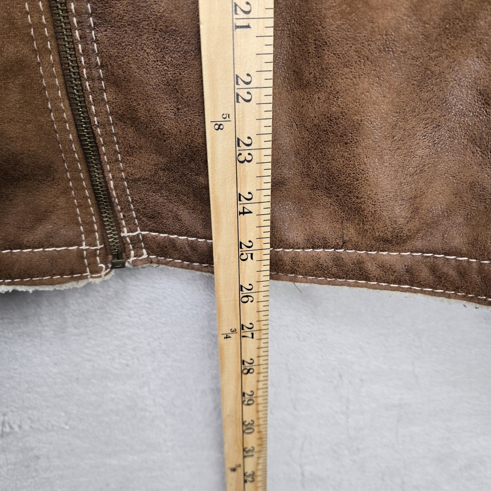 Guess Vintage Guess Jacket Womens Large Faux Suede Sherpa Leather Size L / US 10 / IT 46 - 11 Thumbnail
