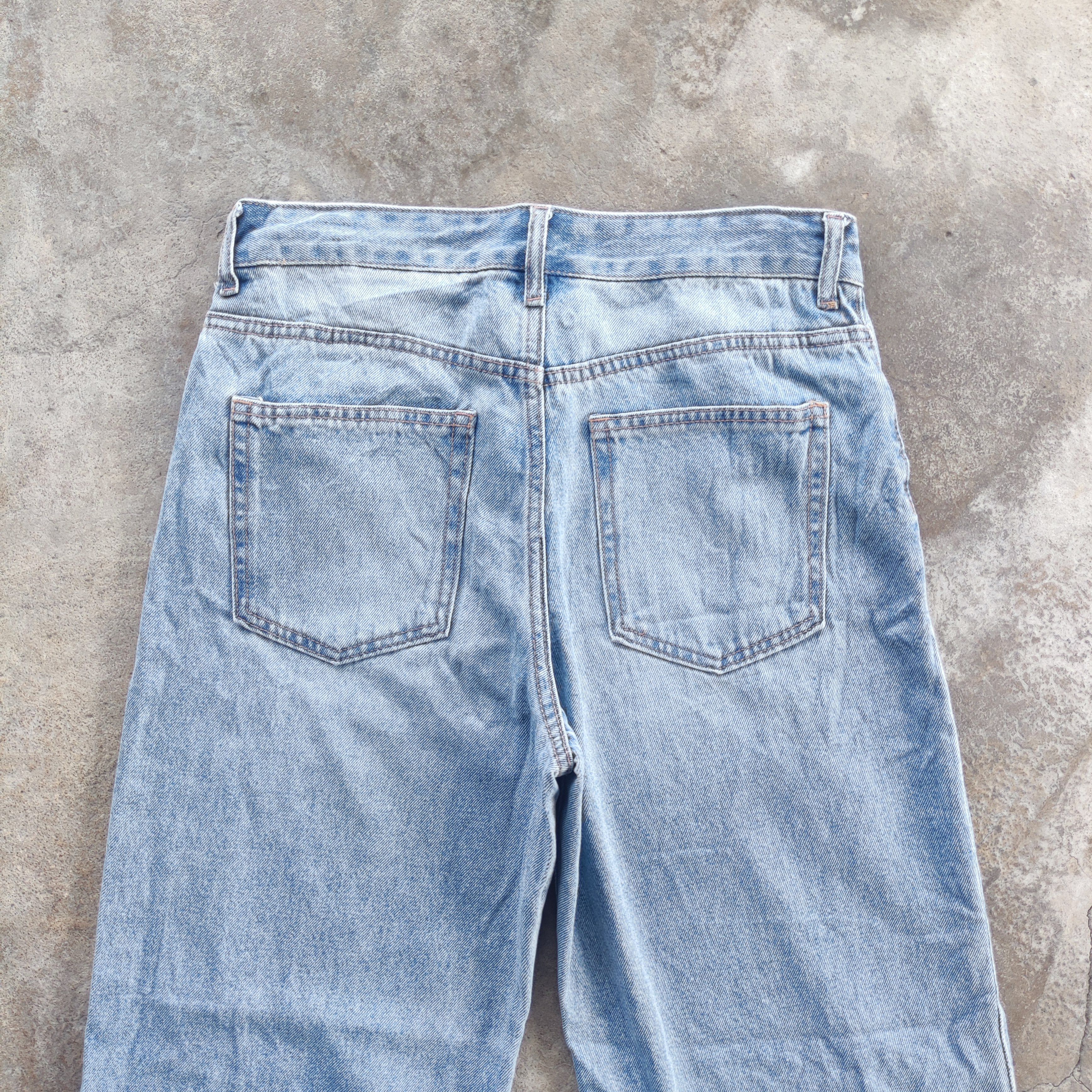 H&M Vintage Japanese Brand Baggy Jeans Button Faded Ripped pants Size US 31 - 9 Thumbnail