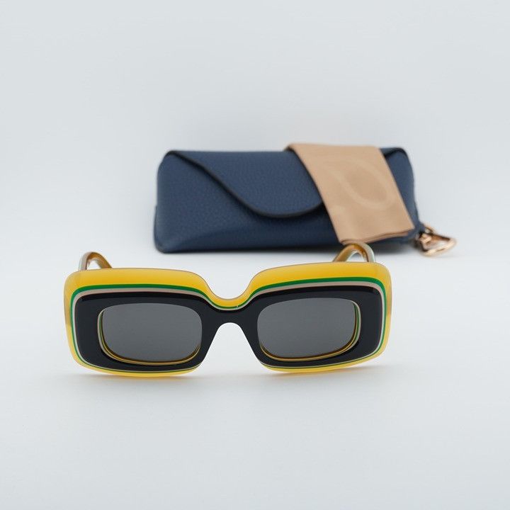 Loewe Loewe LW40139U 20A Sunglasses Grey/Brown Rectangle Frame Size ONE SIZE - 11 Thumbnail