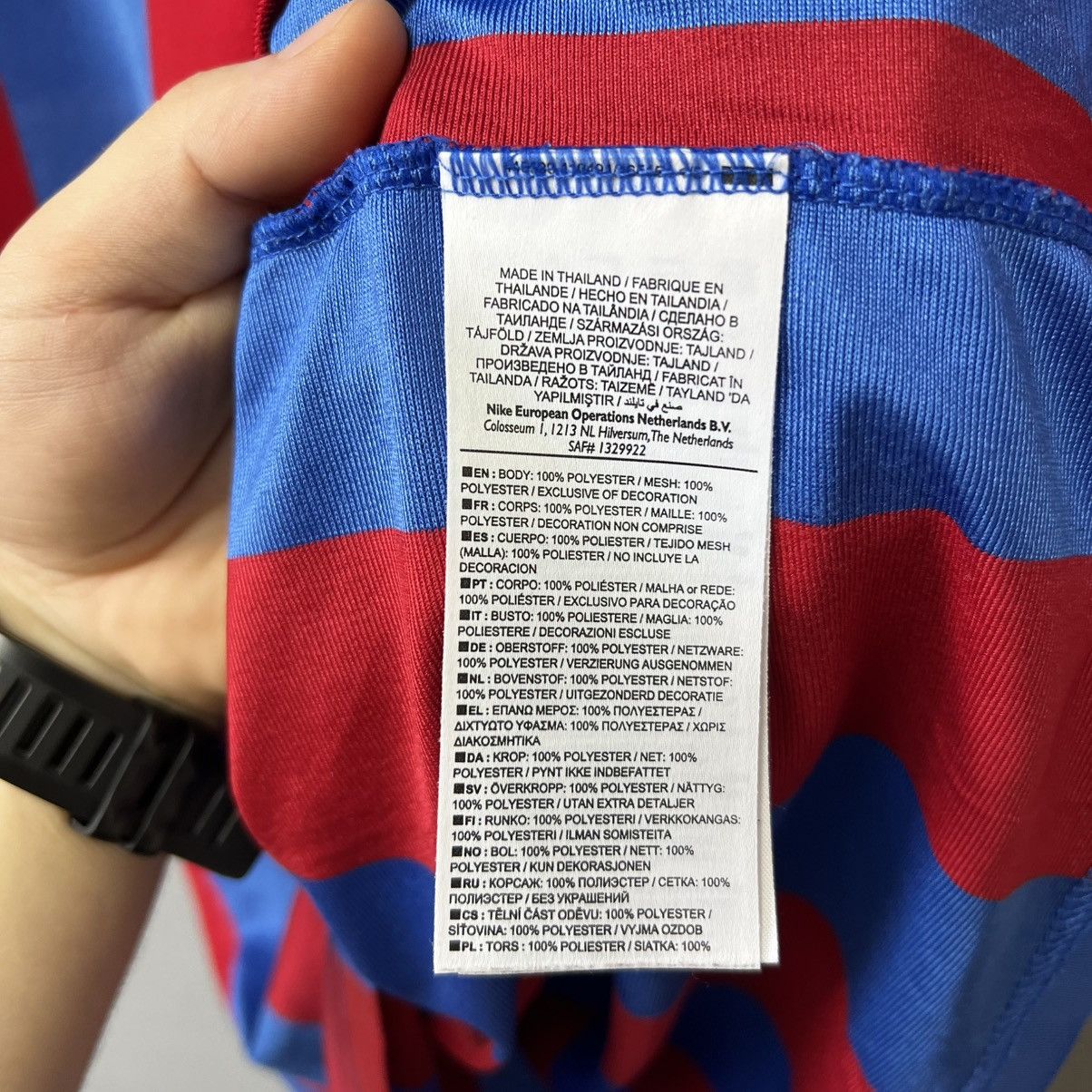 Nike Nike Jersey y2k Soccer Shirt Size US M / EU 48-50 / 2 - 14 Thumbnail