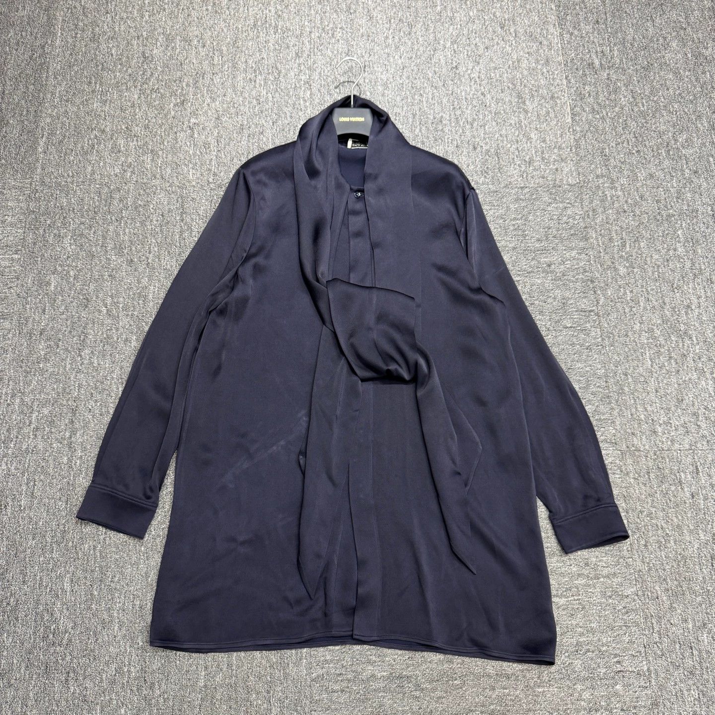 Saint Laurent Paris SLP Runway Silk Satin Shirt 41 Size US L / EU 52-54 / 3 - 1 Thumbnail