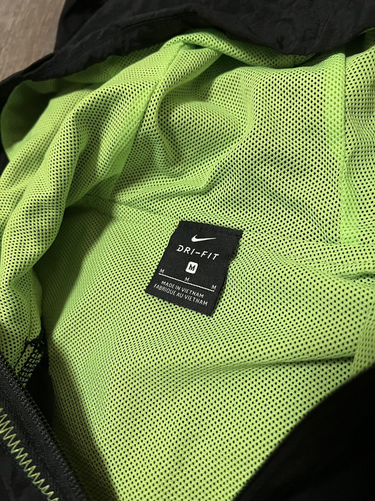 Nike NIKE SPORT Flex Clash Blank Logo Running Jacket size Medium Size US M / EU 48-50 / 2 - 3 Thumbnail