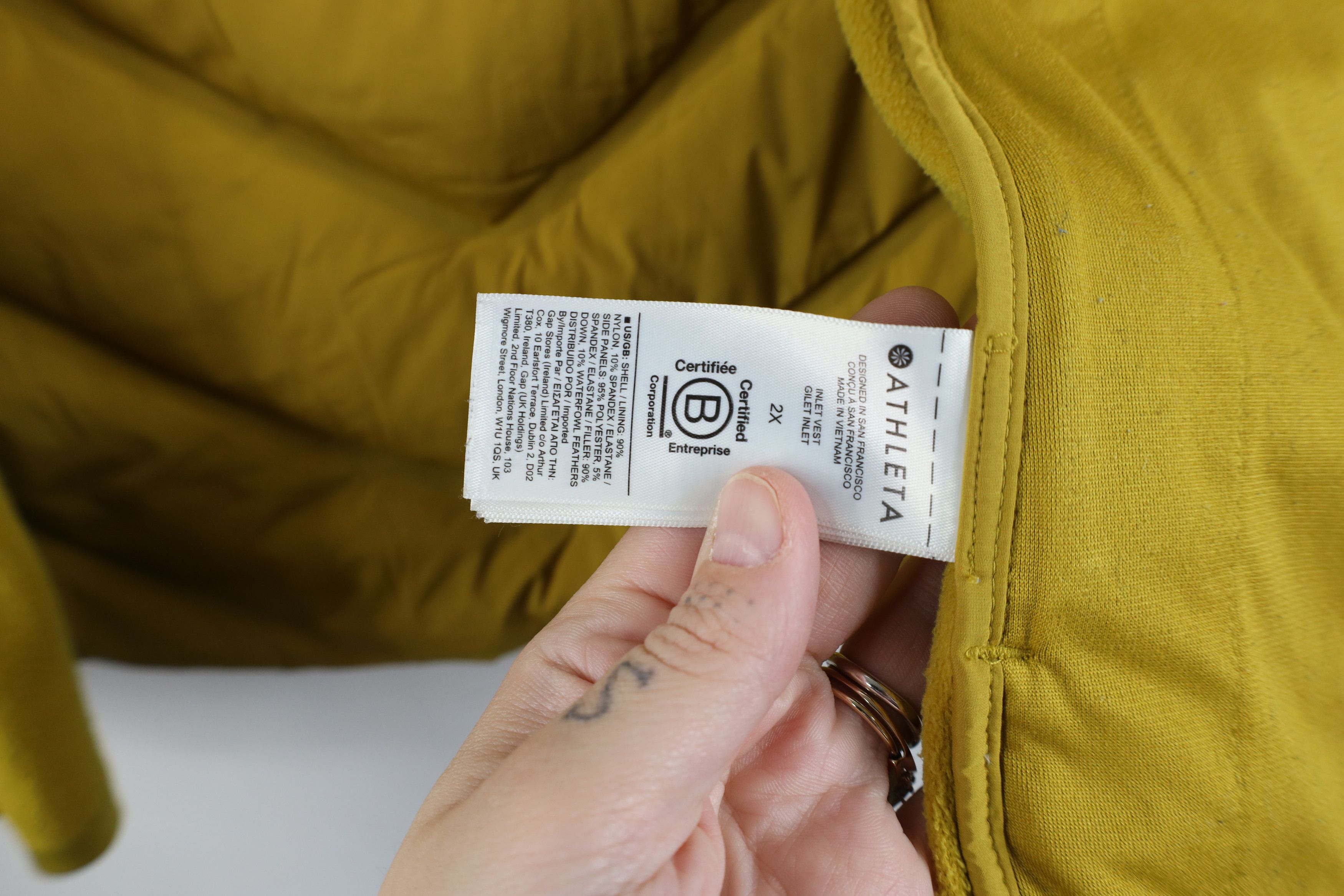Athleta × Vintage Athleta Down Insulated Full Zip Puffer Vest Jacket Yellow Size XXL / US 16-18 / IT 52-54 - 9 Thumbnail