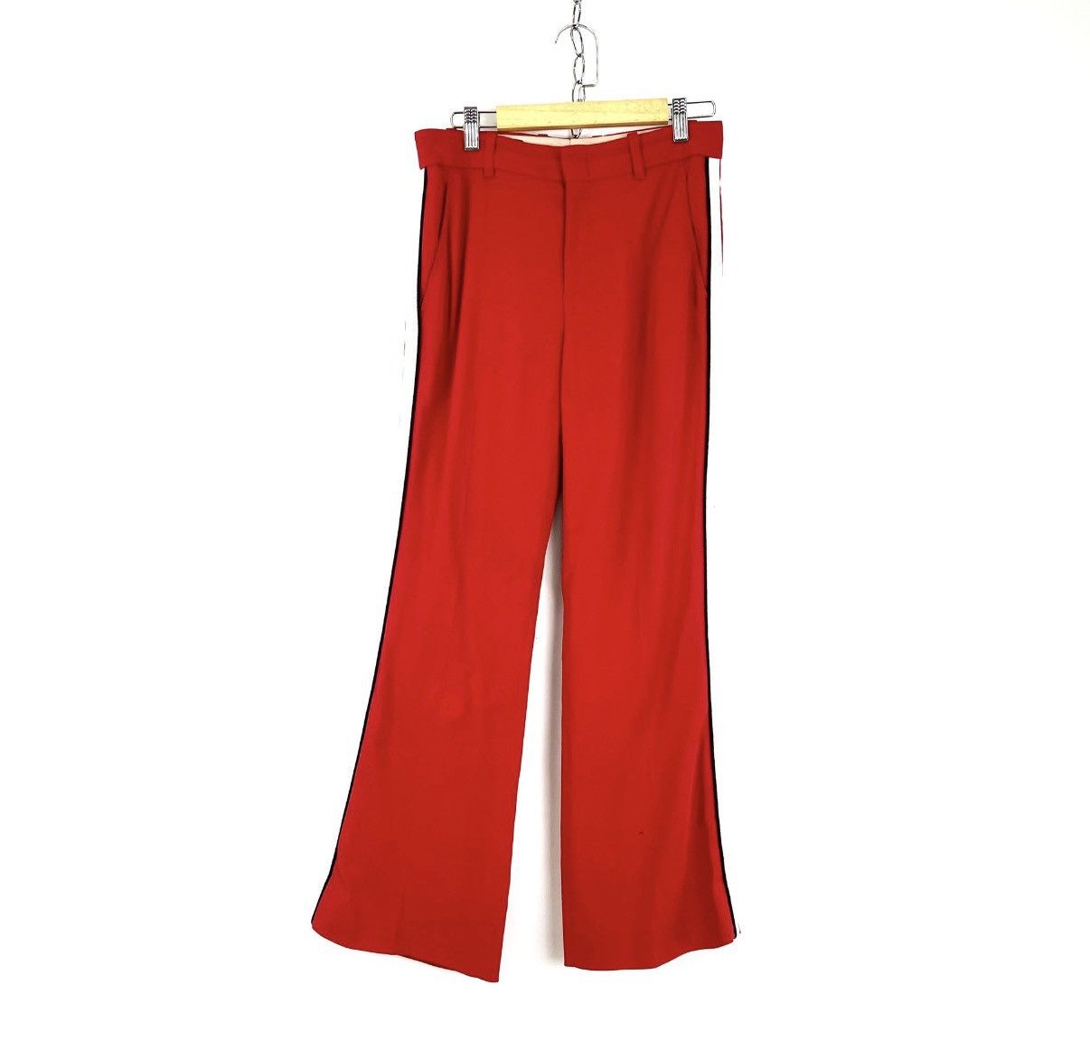 Gucci Gucci / Women's Red Straight-leg Suit Trousers K12 Size 27" / US 4 / IT 40 - 1 Thumbnail