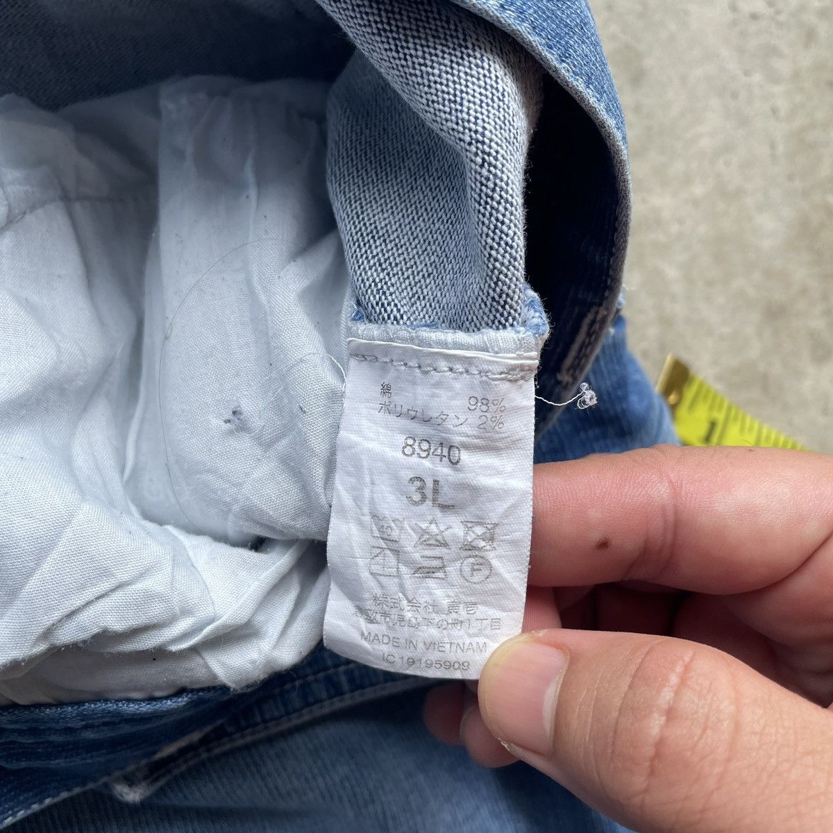 Japanese Brand Vintage Toraichi Faded Denim Cargo Pants Workwear Tactical Size US 36 / EU 52 - 8 Thumbnail