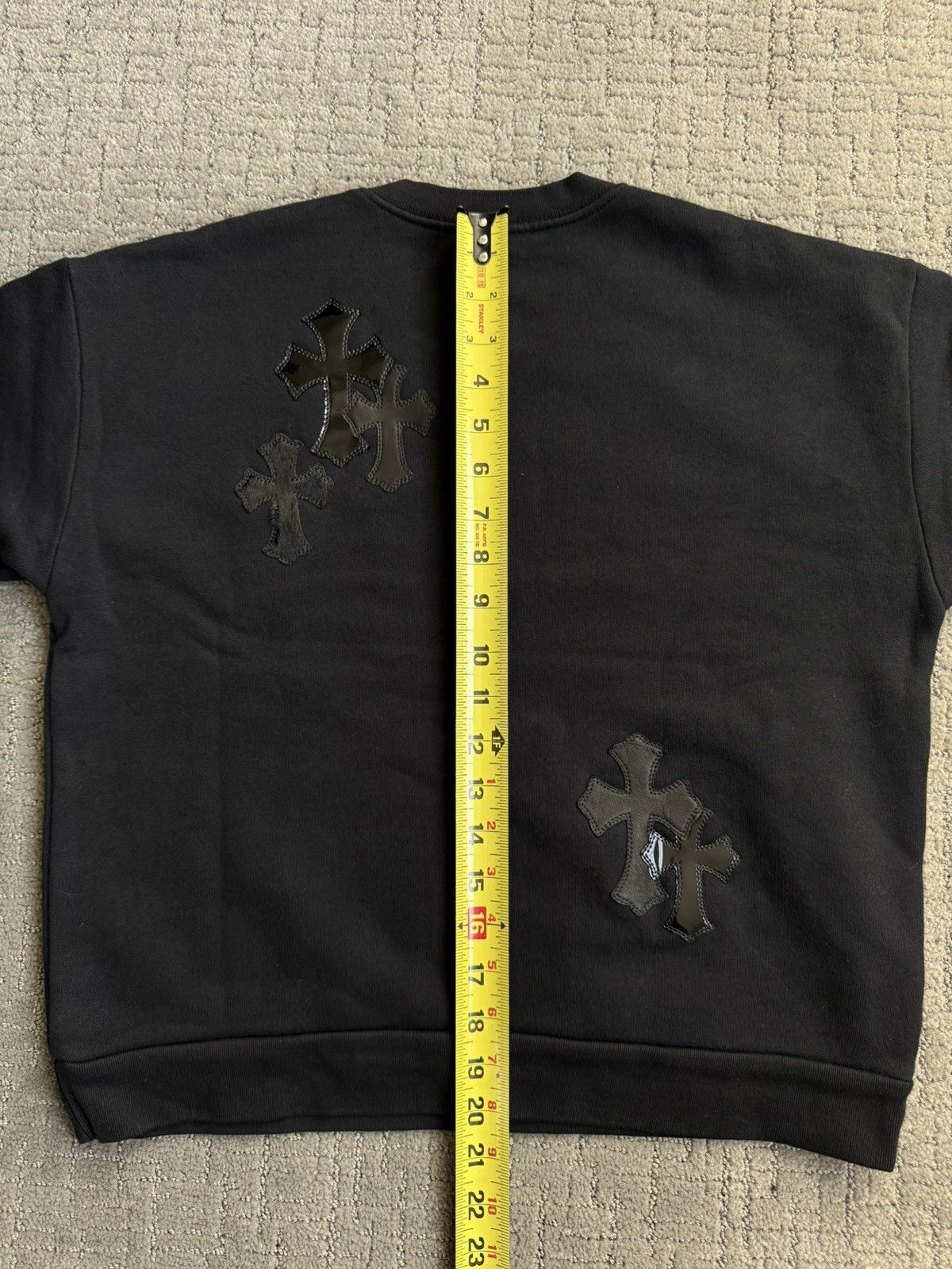 Chrome Hearts CROSS PATCH CREWNECK SWEATSHIRT BLACK Size US XS / EU 42 / 0 - 9 Thumbnail