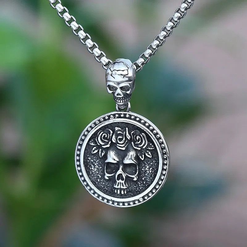 Japanese Brand × Jewelry Skull With Flowers Pendant Necklace Size ONE SIZE - 1 Thumbnail