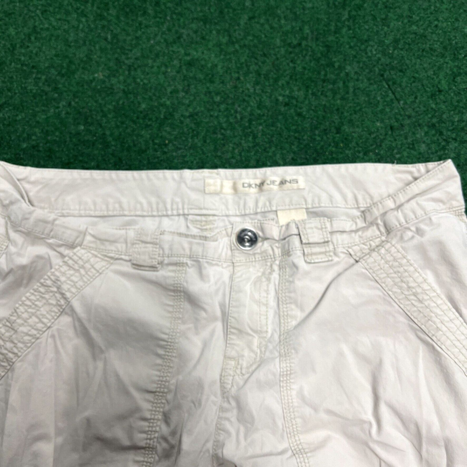 DKNY DKNY Active Cropped Wide Baggy Cargo Pants Women’s Size 10 Y2k Beige Size 32" / US 10 / IT 46 - 3 Thumbnail