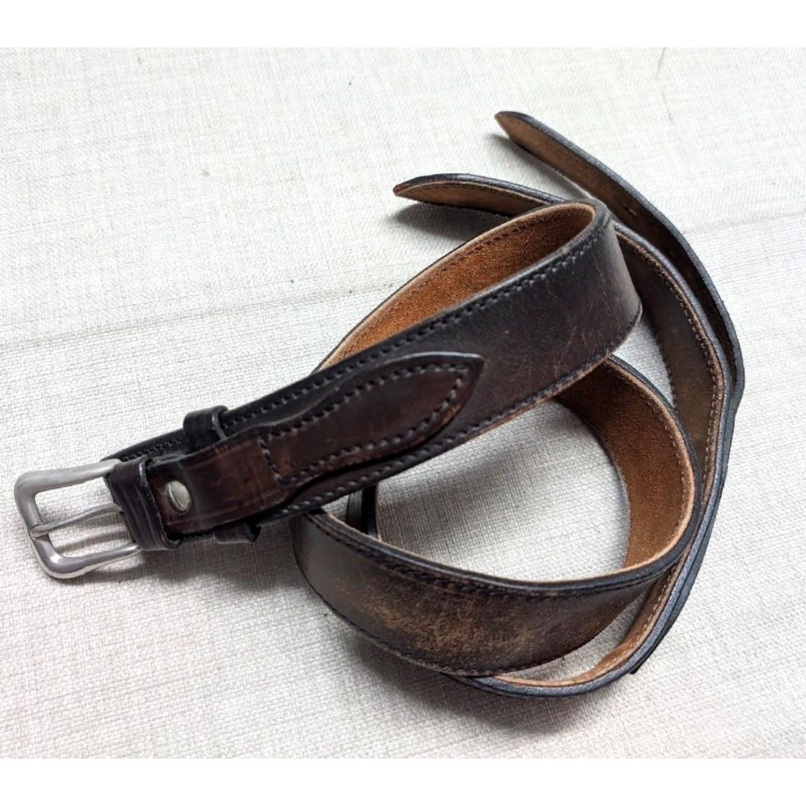 Vintage VINTAGE western belt Ranger belt brown cowhide leather 42" full grain leather, USA made, Kirkpatrick handcrafted, belt width 1-1/2" Mens Size 42 - 2 Thumbnail
