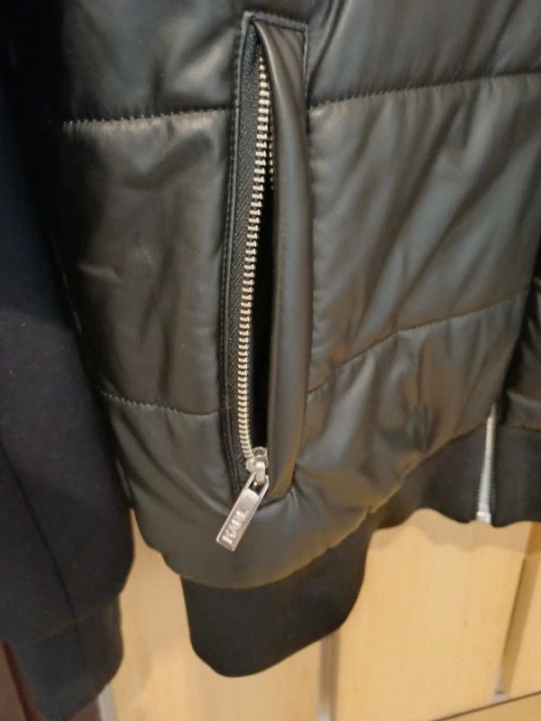 Karl Lagerfeld Karl Lagerfeld Men's Quilted Hybrid Jacket - New, size M Size US M / EU 48-50 / 2 - 7 Thumbnail