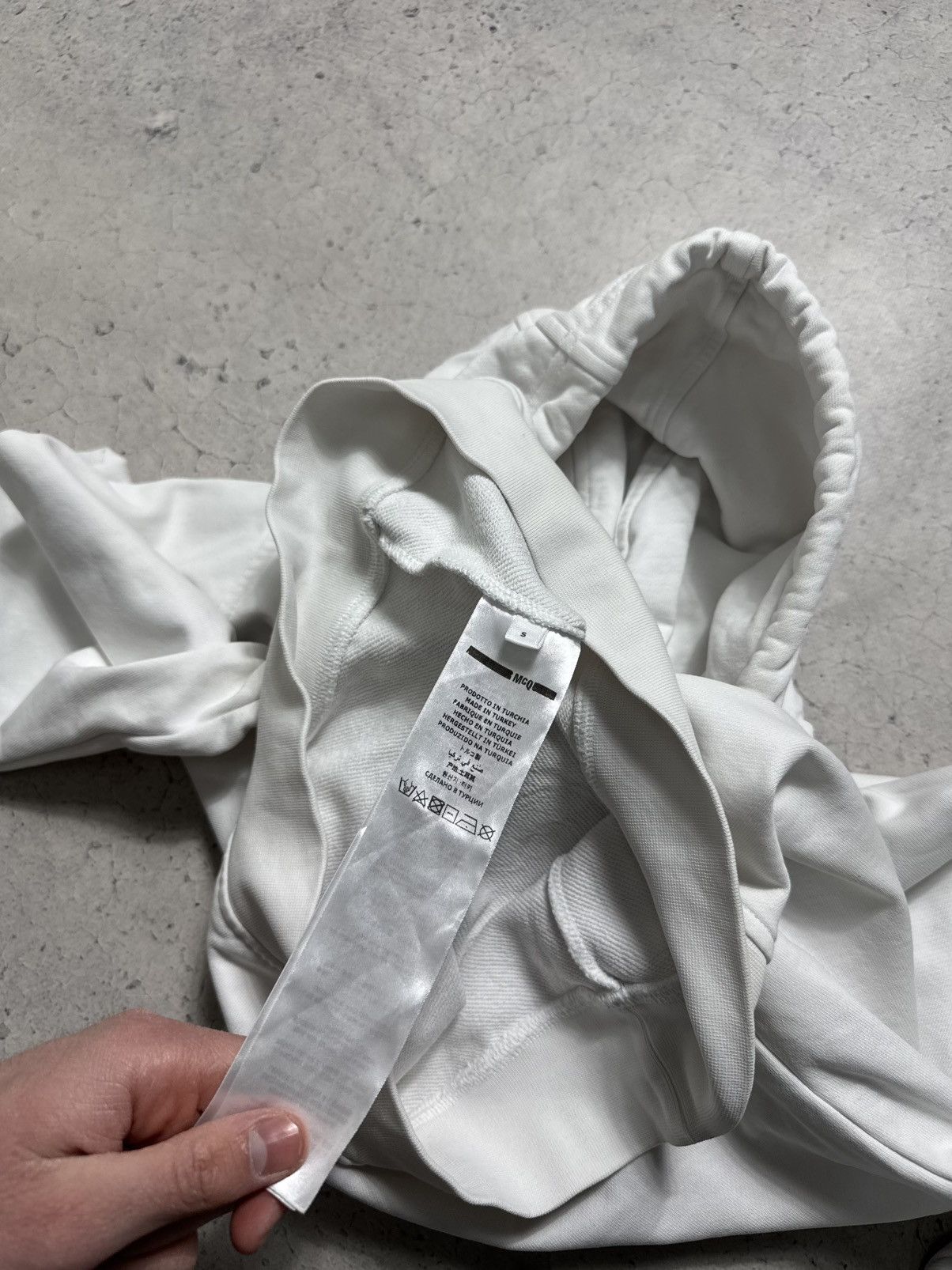 Alexander McQueen Alexander Mcqueen MCQ White Big Logo Hoodie Size S Size US S / EU 44-46 / 1 - 9 Thumbnail