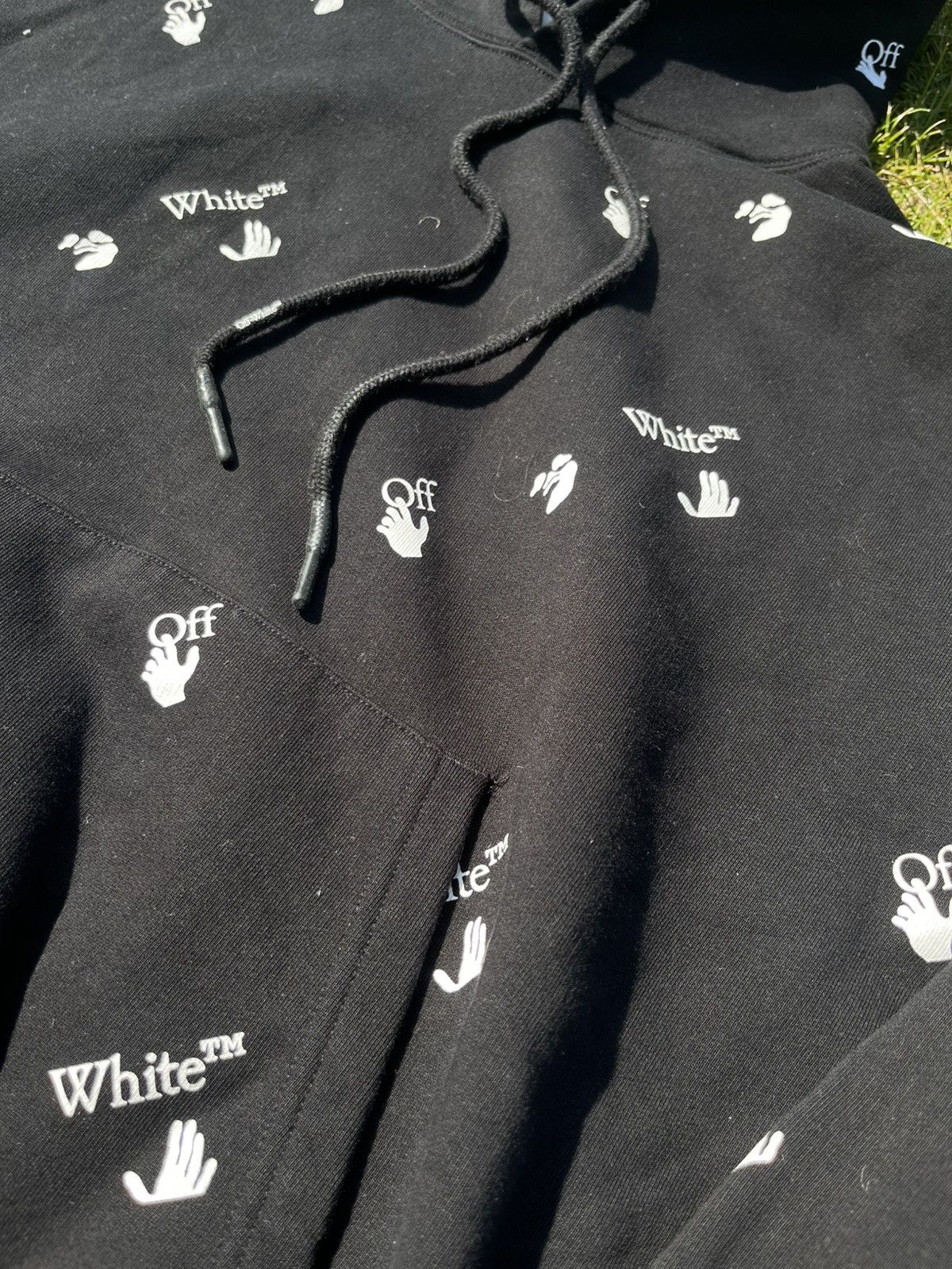 Off-White Off White allover logo oversize fit black hoodie Size US M / EU 48-50 / 2 - 2 Thumbnail