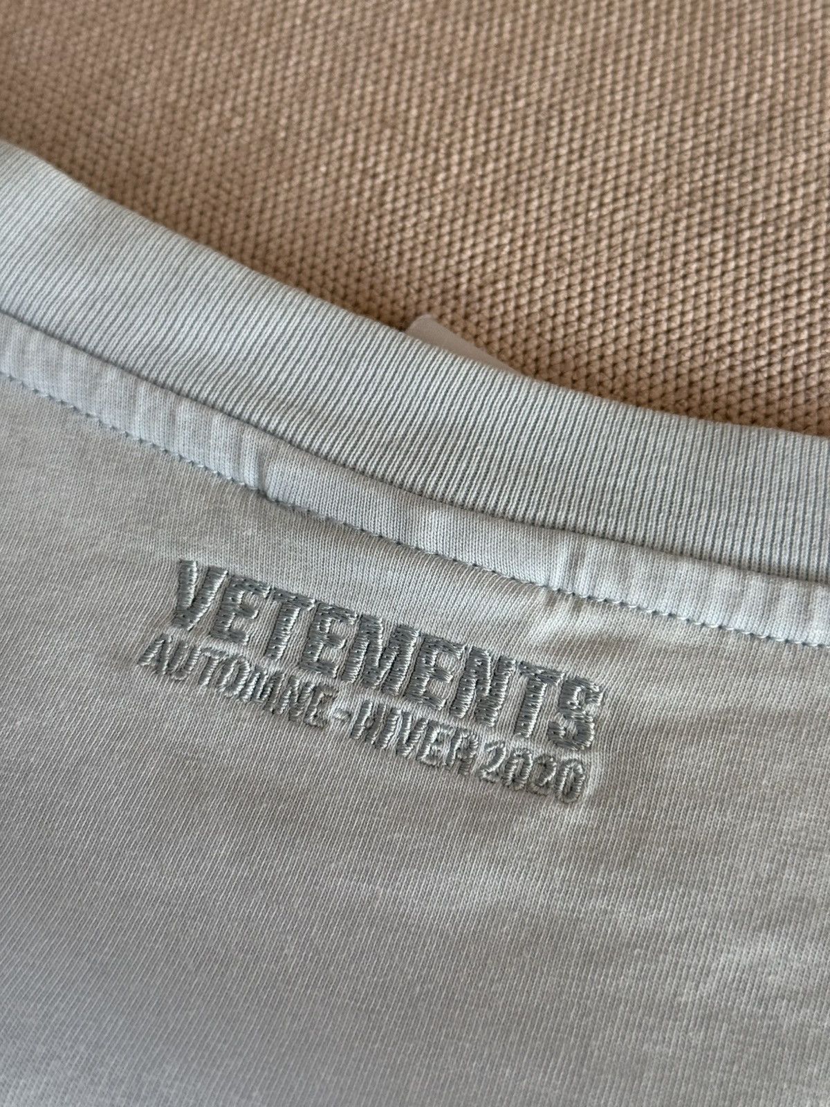 Vetements Vetements 2020 Heidi Oversized T shirt Size US L / EU 52-54 / 3 - 4 Thumbnail