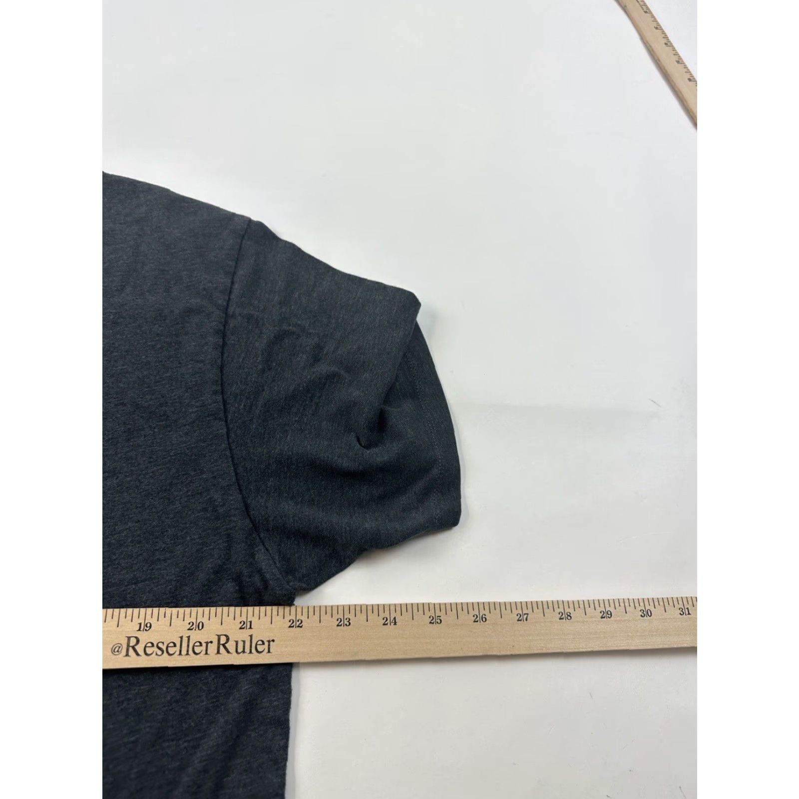 Eddie Bauer Eddie Bauer Shirt Mens L Gray Short Sleeve Crew Neck Yellowstone National Park Black? Size US L / EU 52-54 / 3 - 6 Thumbnail