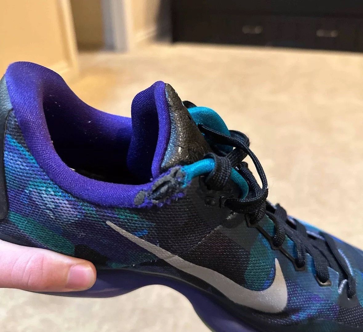 Nike 2015 Kobe 10 ‘Overcome’ SIZE 10 USED-NO BOX Size US 10 / EU 43 - 7 Thumbnail