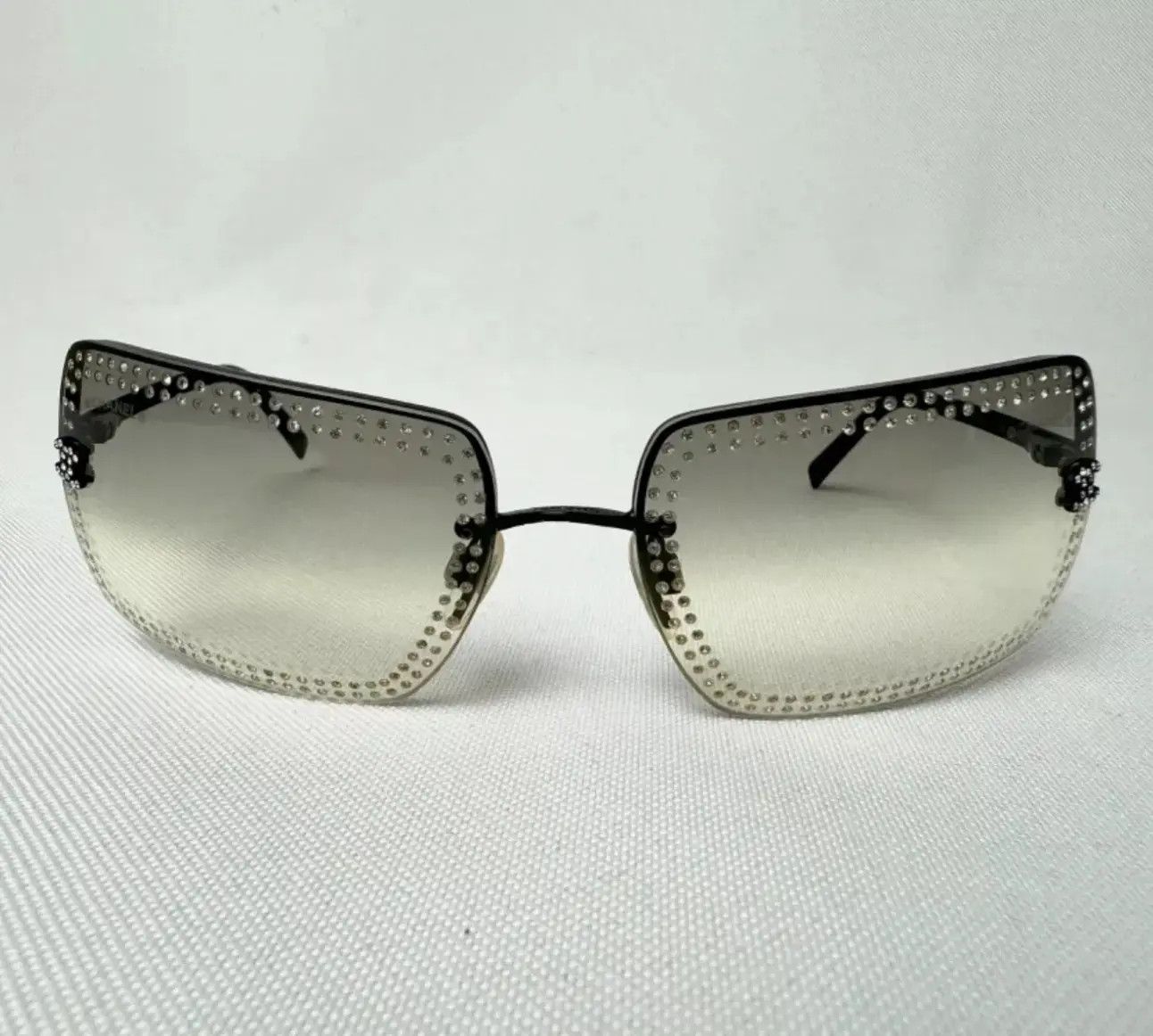 Chanel × Vintage CHANEL Sunglasses 4105 Rimless Rhinestone 4017 Vintage RI870 Size ONE SIZE - 3 Thumbnail