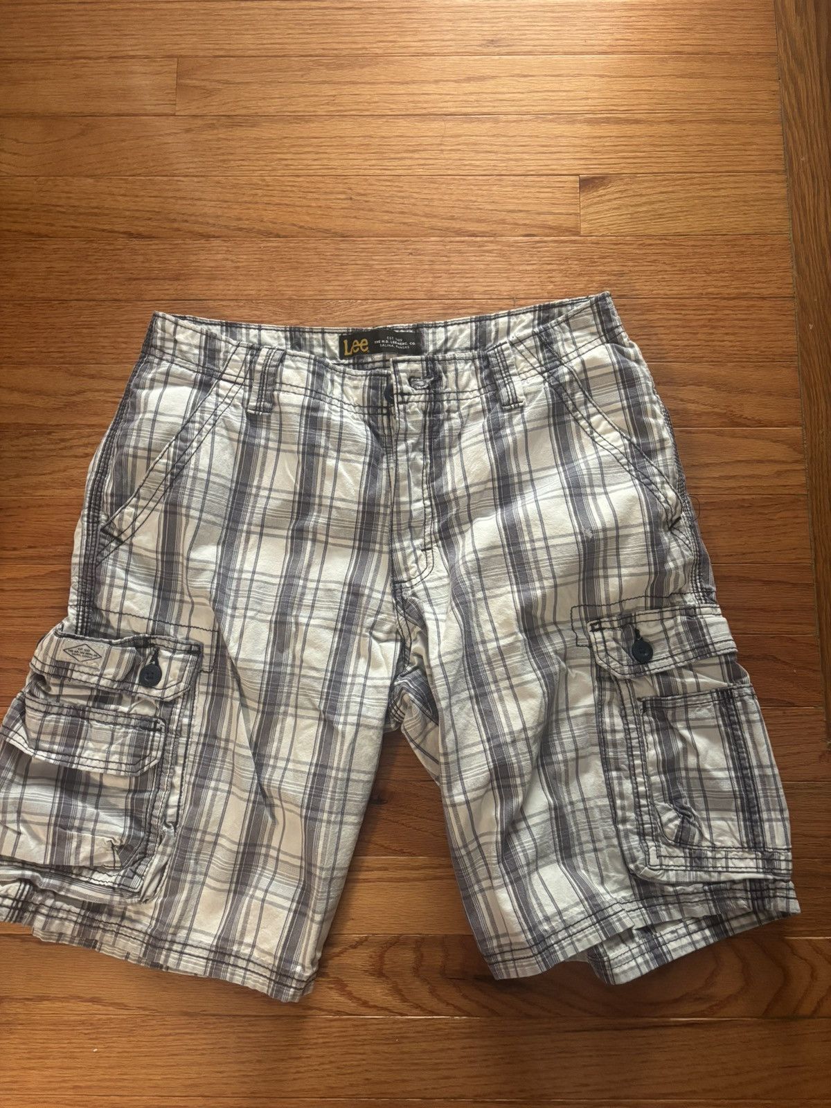 Lee Lee cargo shorts Size US 32 / EU 48 - 1 Thumbnail