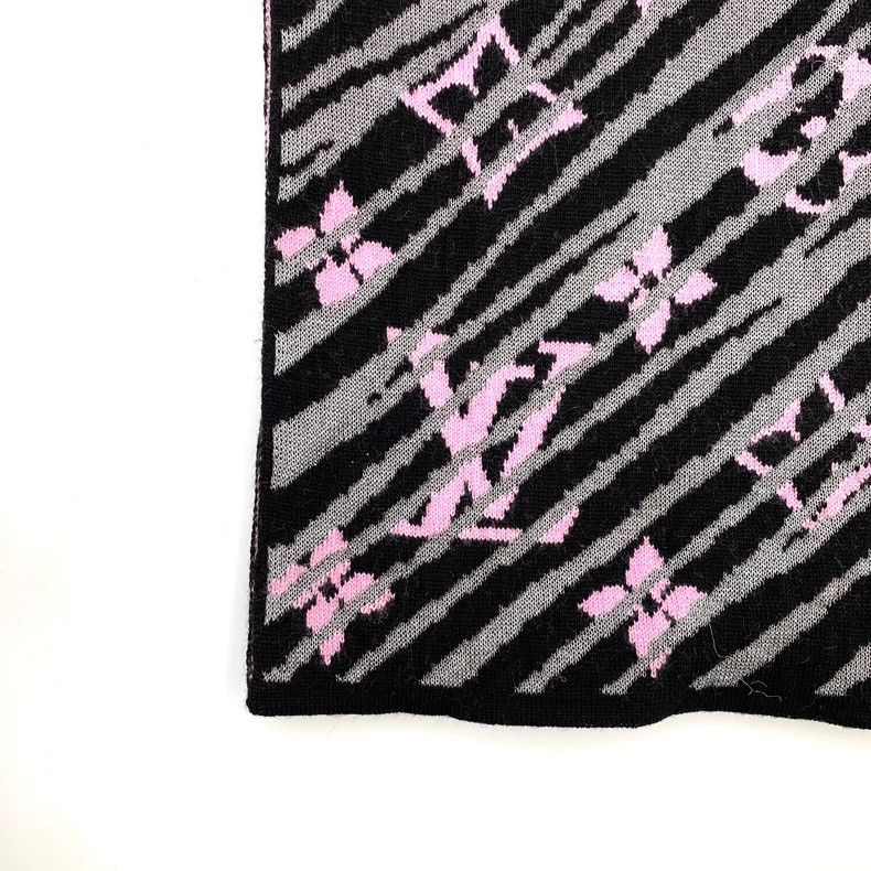 Louis Vuitton Louis Vuitton Color-block logo older-print wool shawl scar Size ONE SIZE - 4 Thumbnail
