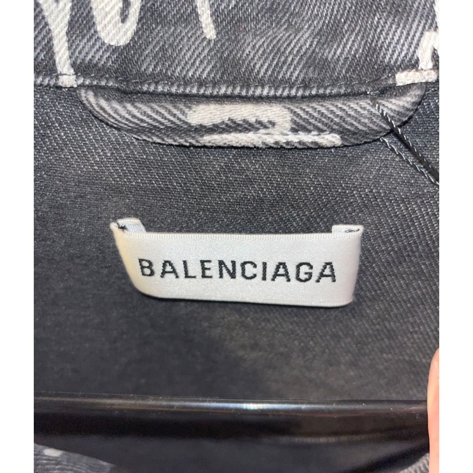 Balenciaga NWOT Balenciaga Black Oversized Denim Jacket IT38/XXS Size XS / US 0-2 / IT 36-38 - 6 Thumbnail