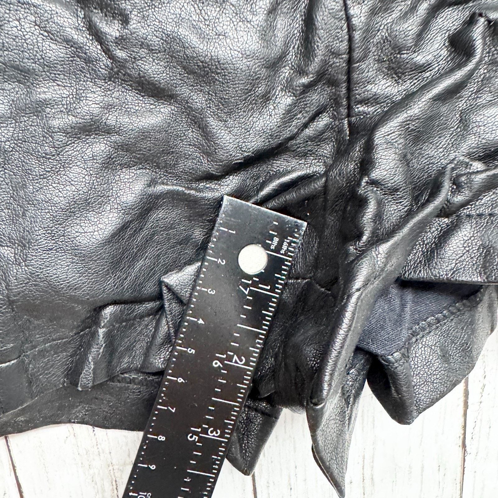 Other Sparkle & Fade Shorts Women 4 Black Leather Zip Back Size US 29 - 6 Thumbnail