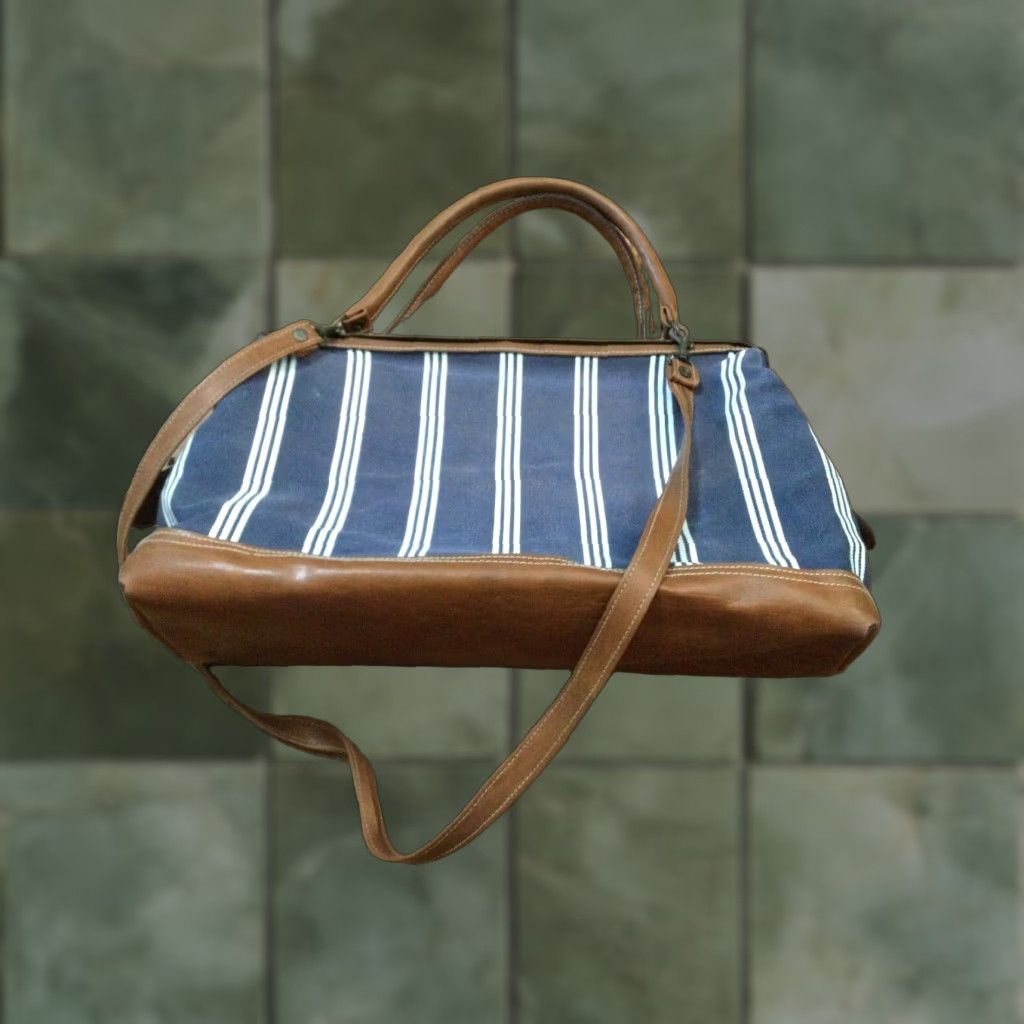 Vintage VINTAGE Dover Bag Oversize Tote Shoulder Blue Striped Handle or Shoulder Women 1970s Art Nouveau Mix Materials Blue Womens Bag Size ONE SIZE - 1 Thumbnail
