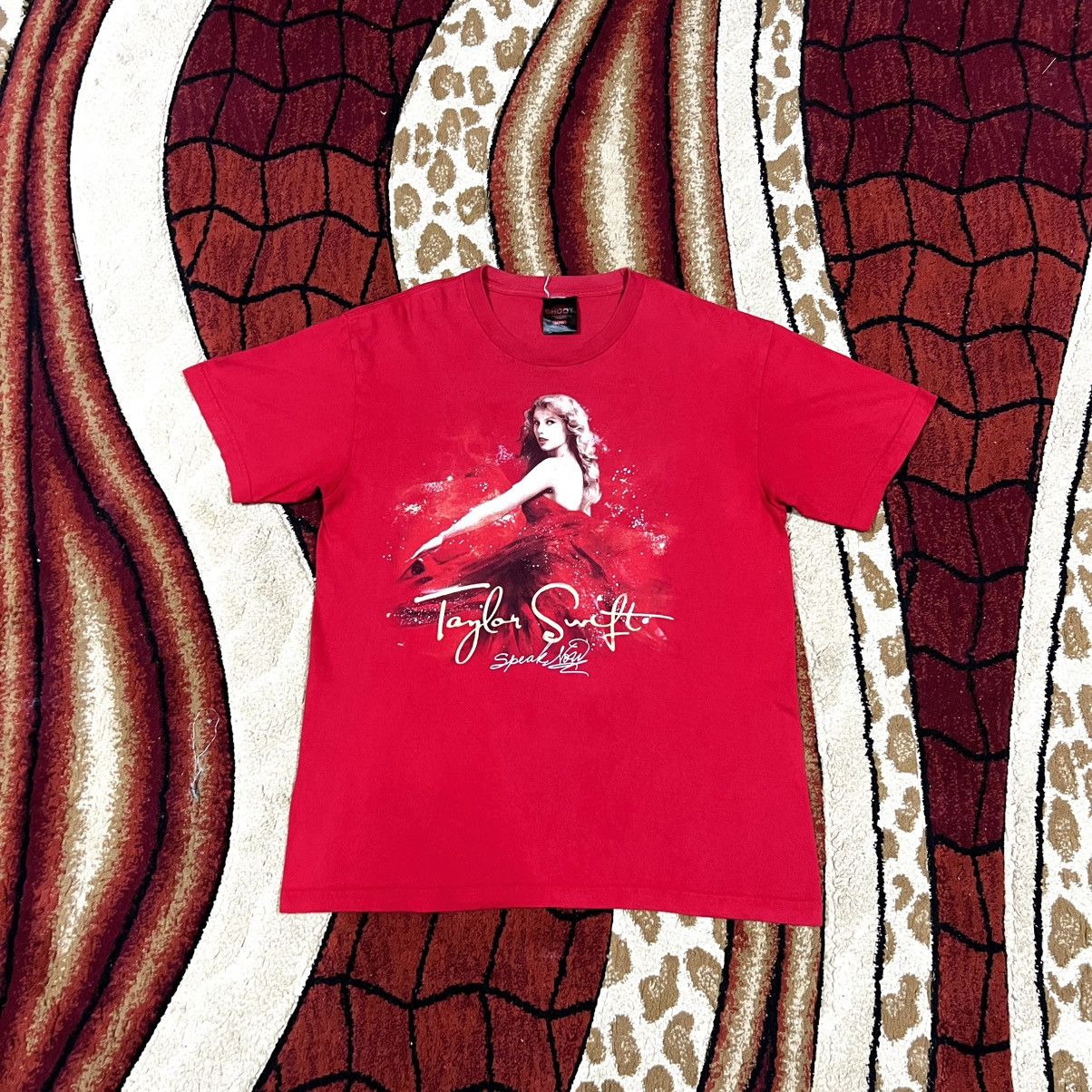 Band Tees Vintage Taylor Swift Speak Now Tour T Shirt Size US L / EU 52-54 / 3 - 2 Thumbnail