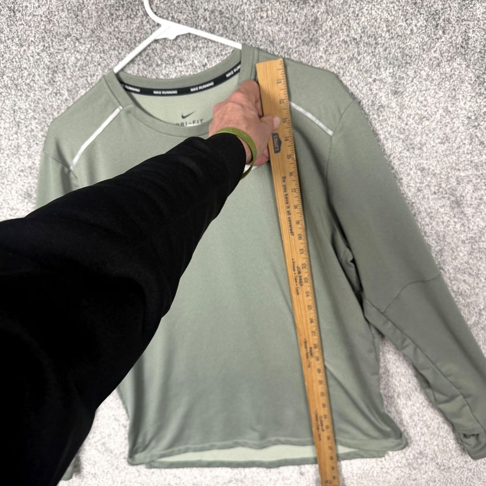 Nike Nike Dri-FIT Element Shirt Mens M Green Long Sleeve Running Top Size US M / EU 48-50 / 2 - 2 Thumbnail