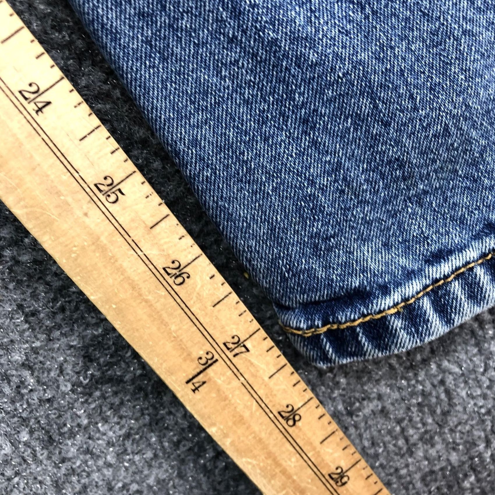 Levi's Levi's 505 Jeans Mens Regular Fit Straight Leg 36x30 Blue Medium Wash Denim Pants Size US 36 / EU 52 - 3 Thumbnail