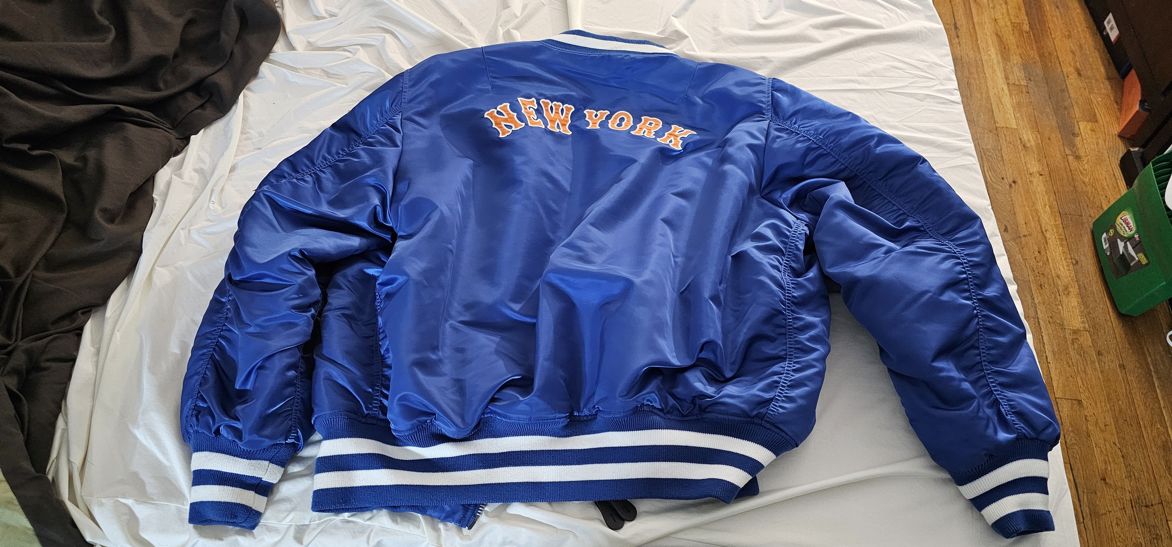 Alpha Industries Mets reversable Camo all patches Bomber Jacket Size US XXL / EU 58 / 5 - 3 Thumbnail