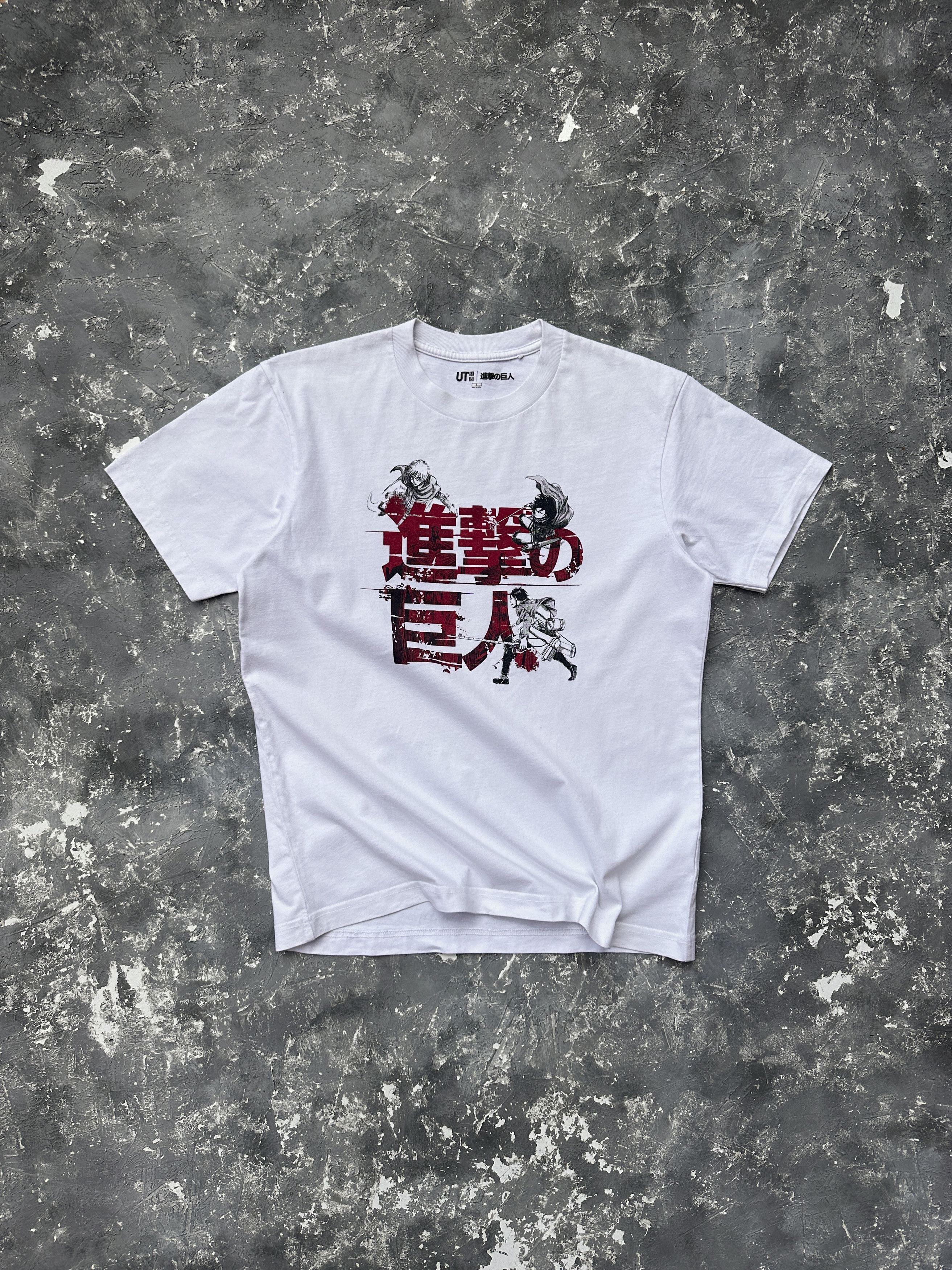 Uniqlo uniqlo attack on titans aot anime japan shirt Size US S / EU 44-46 / 1 - 1 Thumbnail