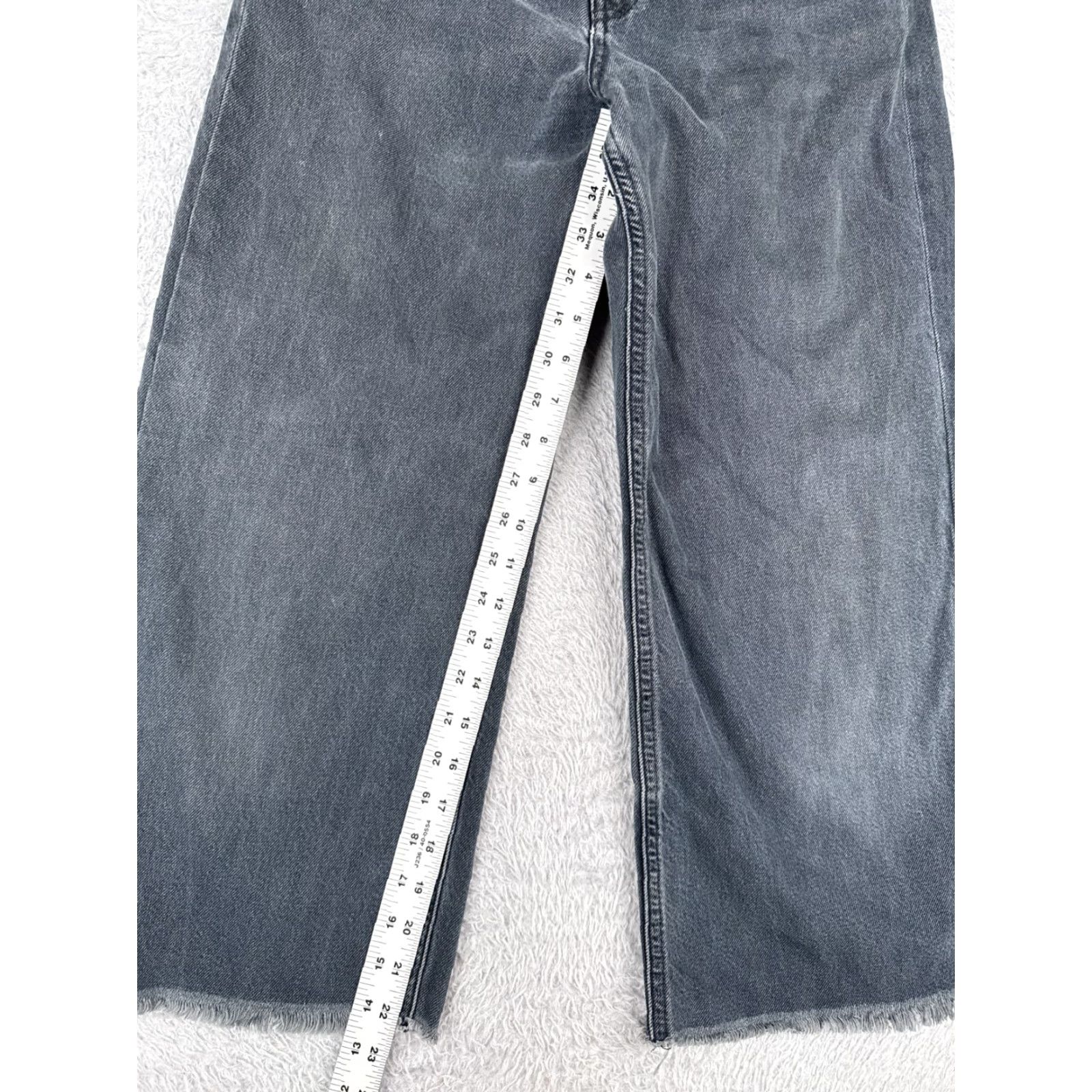 Asos ASOS Jeans Womens 30 Black Wide Leg High Rise Raw Hem Cotton 30x32 Denim Distressed 5-Pocket Womens Pants Jeans Regular Black ASOS Size 30" / US 8 / IT 44 - 7 Thumbnail