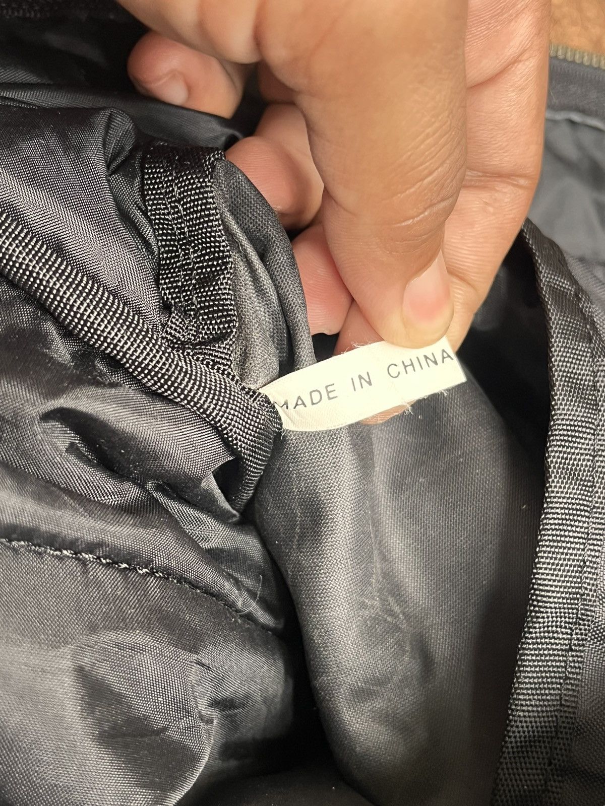 Yohji Yamamoto Yohji Yamamoto Y’saccs Red Jib Size ONE SIZE - 9 Thumbnail