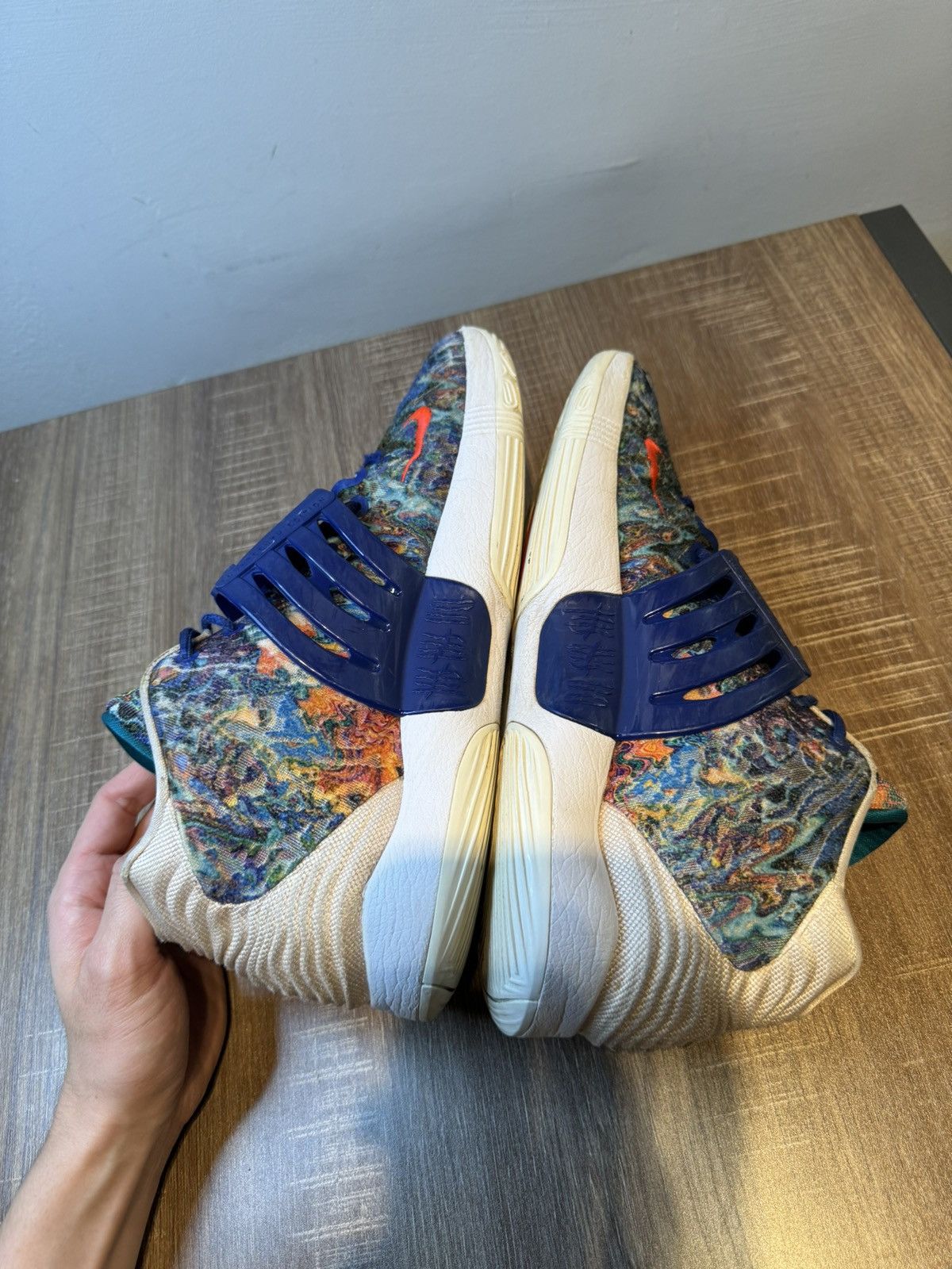 Nike Nike KD 14 Psychedelic Basketball Shoes Blue Mens Size 13 Size US 13 / EU 46 - 5 Thumbnail