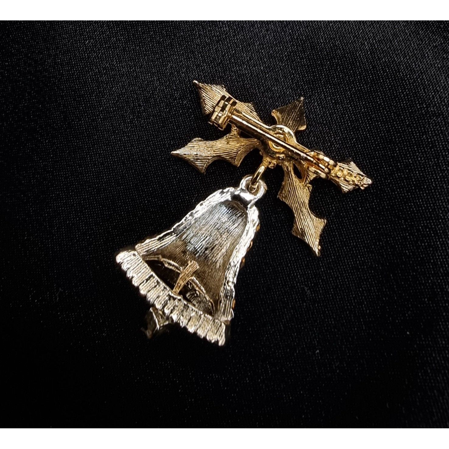 Vintage Vintage 1950's-1960's Signed DODDS Gold-Tone Rhinestone Chri Size ONE SIZE - 5 Thumbnail