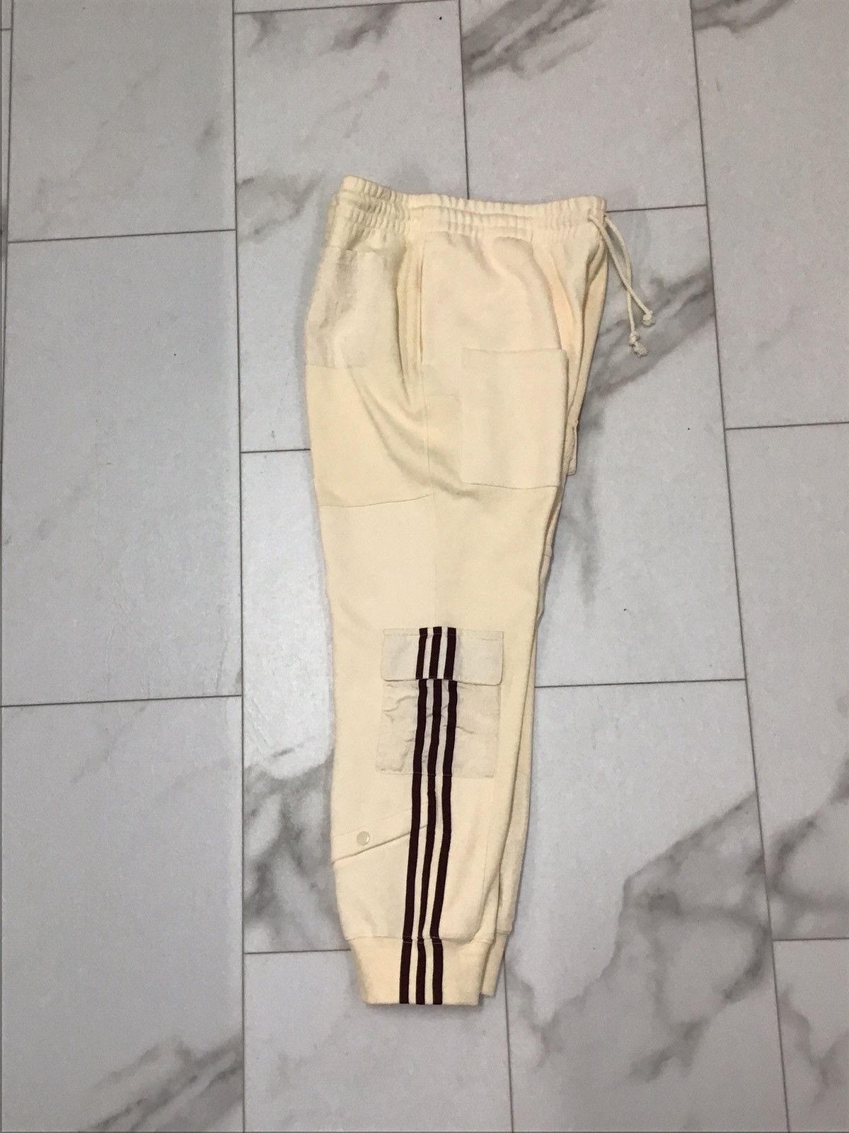 Adidas × Ivy Park Adidas IVY PARK Cargo Sweatpants (Ecru Tint/Maroon) Size US 34 / EU 50 - 3 Thumbnail