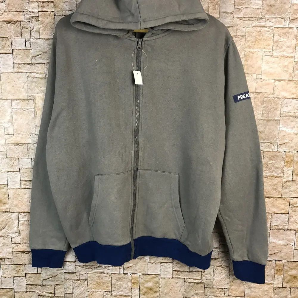 Japanese Brand Marlboro X Freaks Store Grey Hoodie sweatshirt #A830 Size US L / EU 52-54 / 3 - 6 Thumbnail