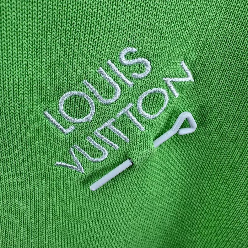 Louis Vuitton Louis Vuitton Green pin short sleeve Size US L / EU 52-54 / 3 - 4 Thumbnail