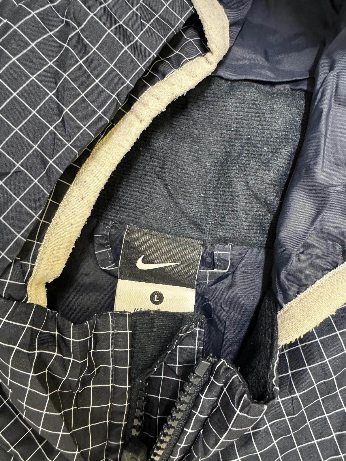 Nike Nike Lightweight Hooded Jacket Size L / US 10 / IT 46 - 4 Thumbnail