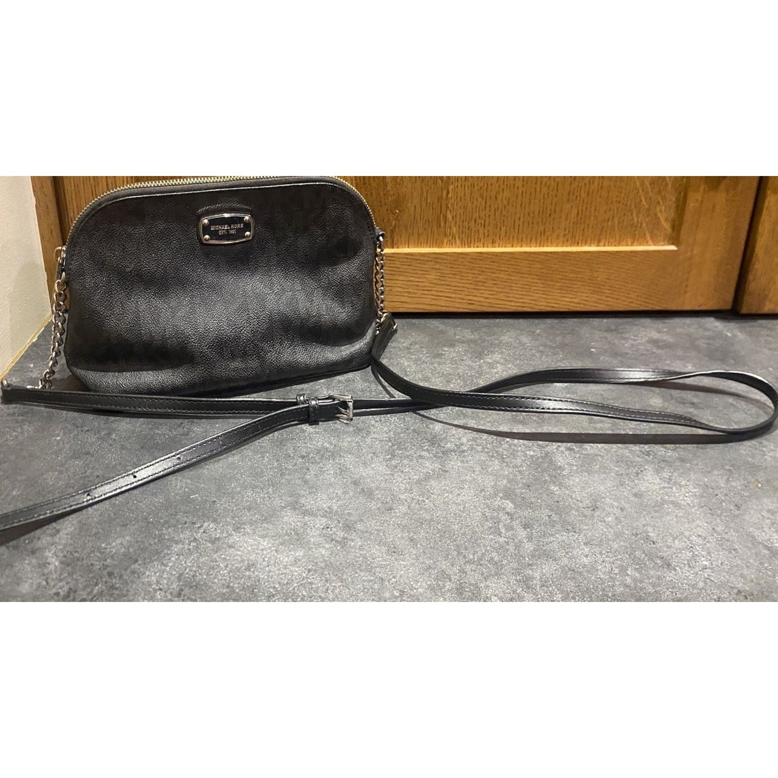 Michael Kors Cindy Dome Black Leather Signature Mk Crossbody, Women's