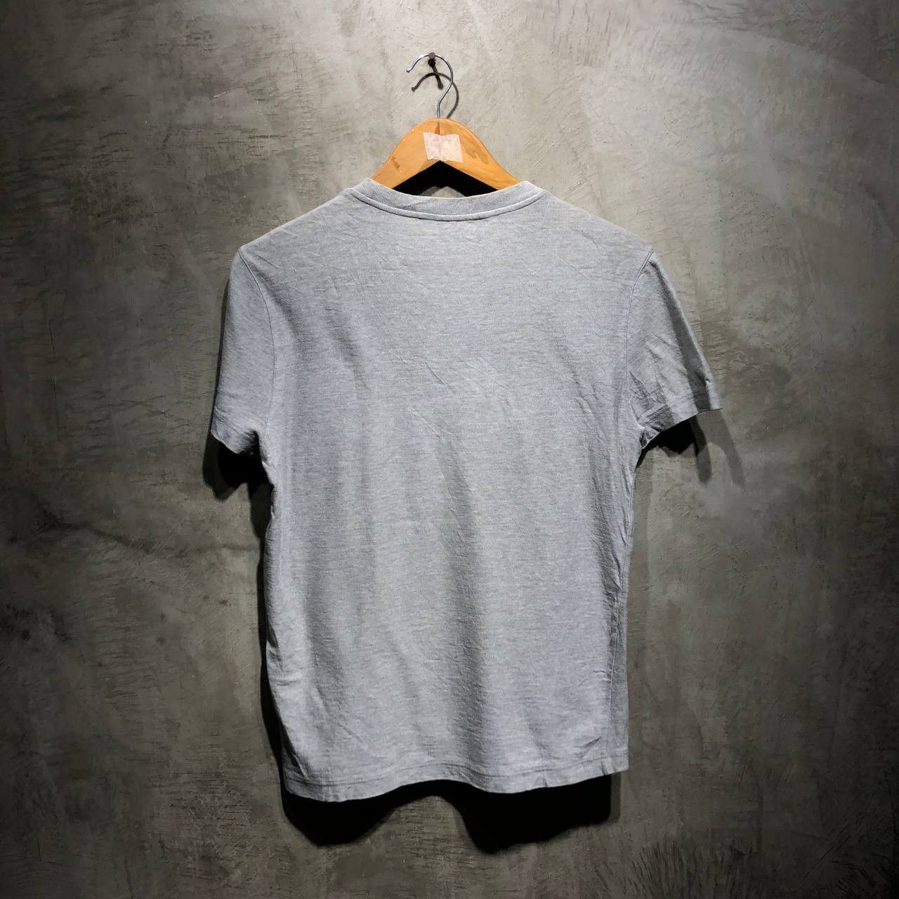 Louis Vuitton Louis Vuitton Velvet Logo tee Size US S / EU 44-46 / 1 - 4 Thumbnail