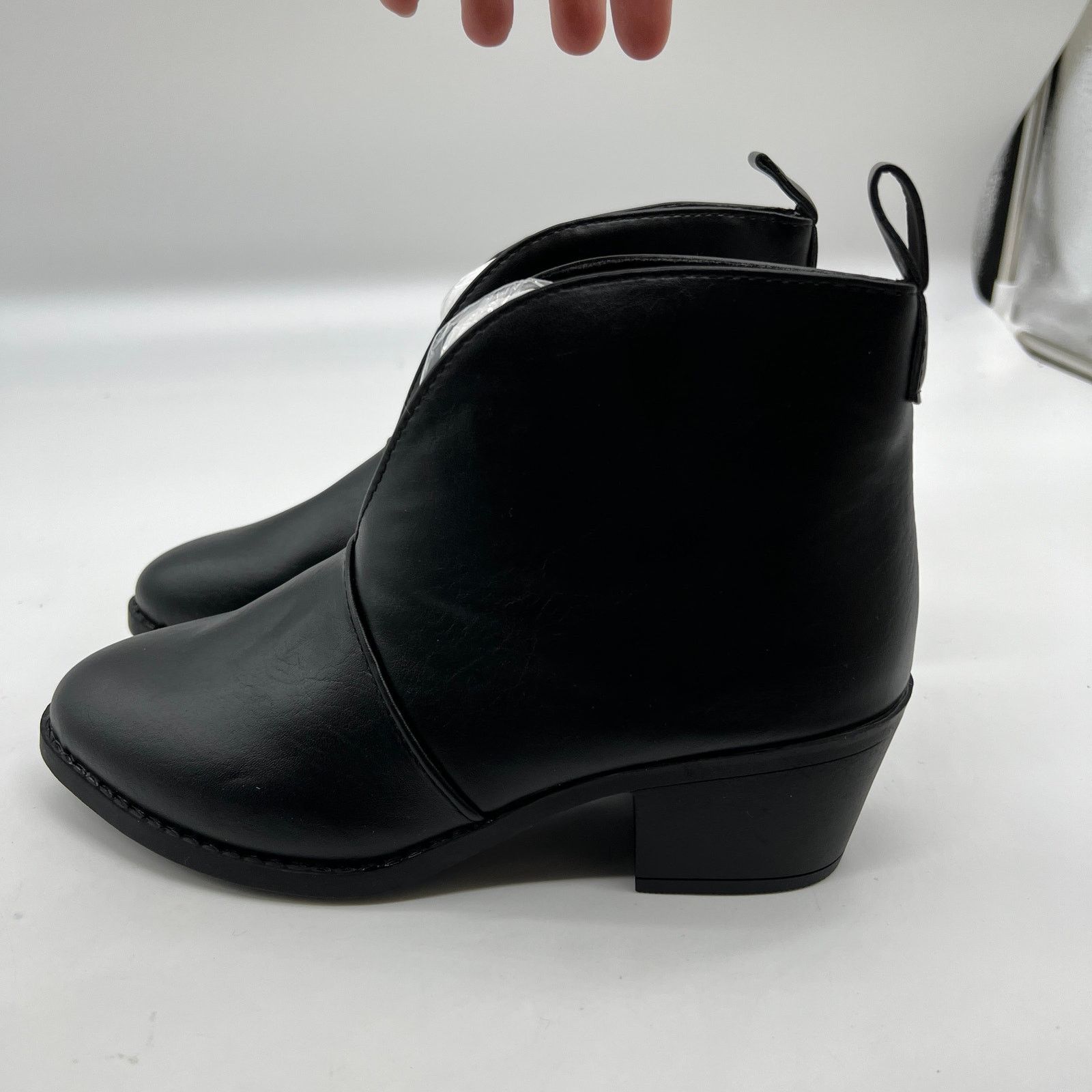Other Women Chunky Heel Ankle BootsV Cut Fashion Slip Size US 6.5 / IT 36.5 - 5 Thumbnail