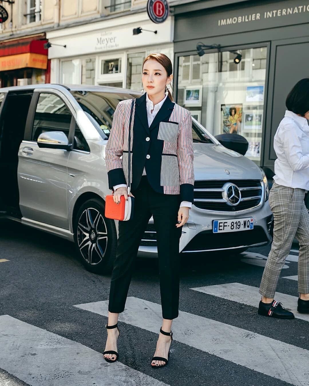 Thom Browne TB Women's Runway Inside-Out Colorblock Blazer 40 Size S / US 4 / IT 40 - 7 Thumbnail